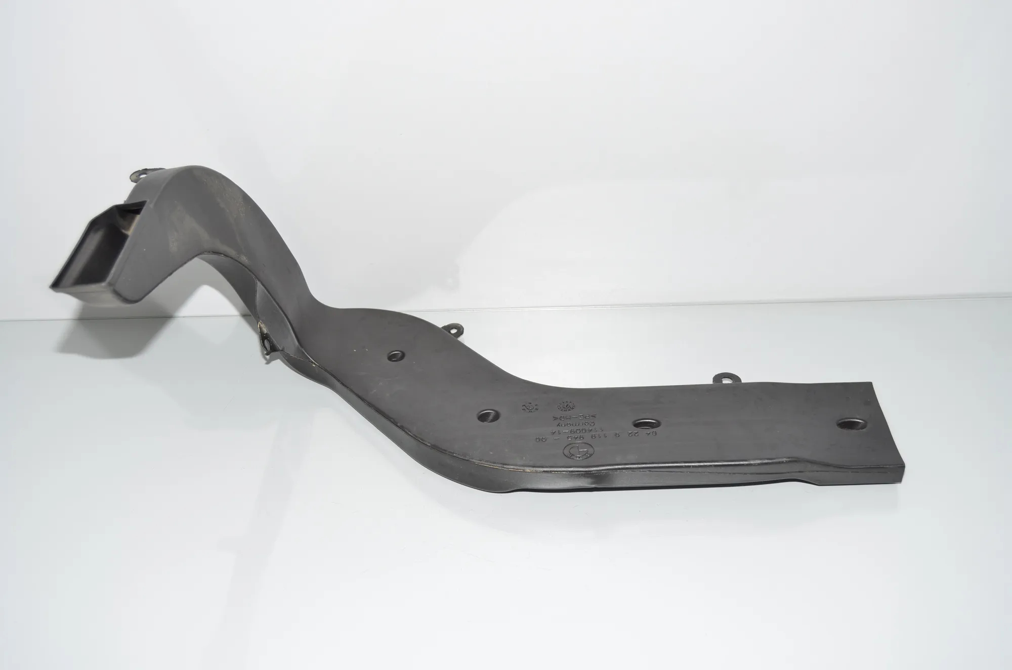 Interior Air Duct Channel – OEM 9119945 · BMW 5 Gran Turismo (F07) 530 d 2009