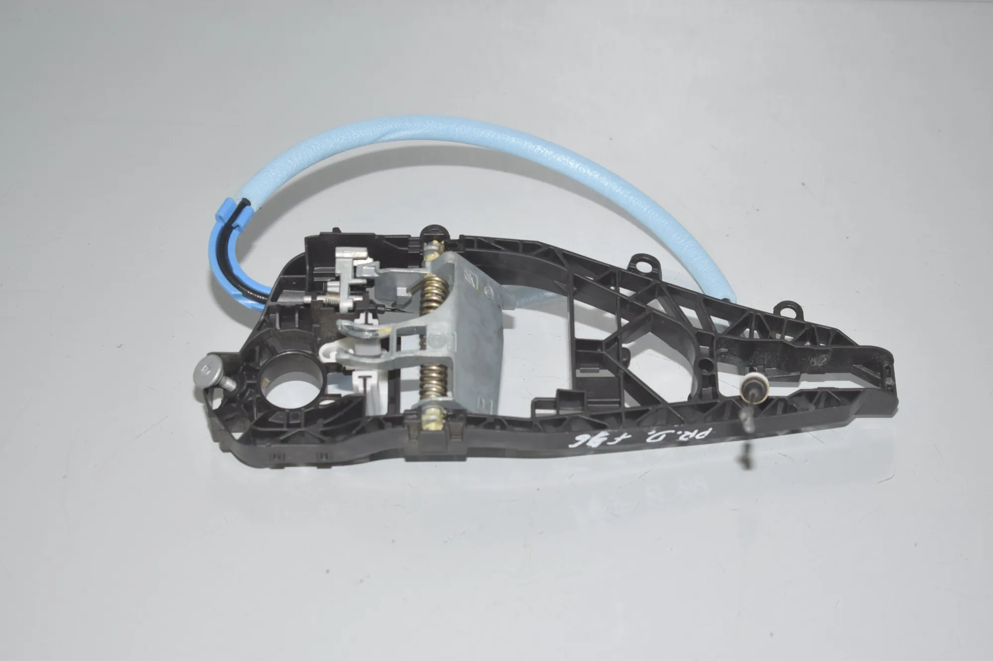 Rear Right Door Interior Handle Frame – OEM 7401210 · BMW 2 Gran Tourer (F46) 218 d xDrive 2020 – 3