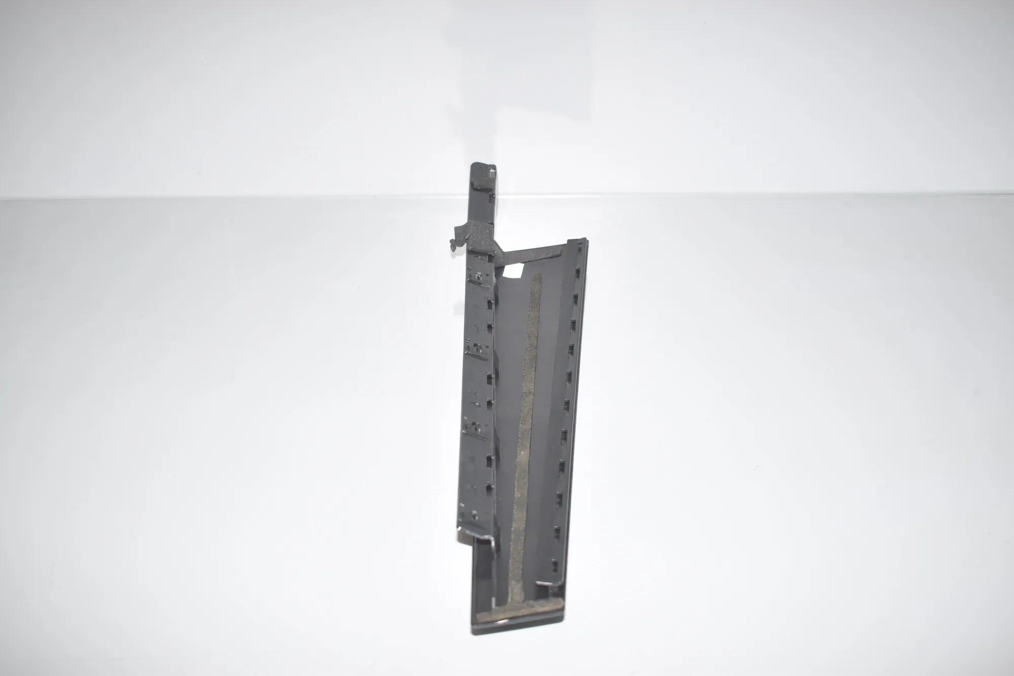 Right Side Pillar Trim – OEM 7316780 · BMW 2 Gran Tourer (F46) 218 d xDrive 2020 – 3
