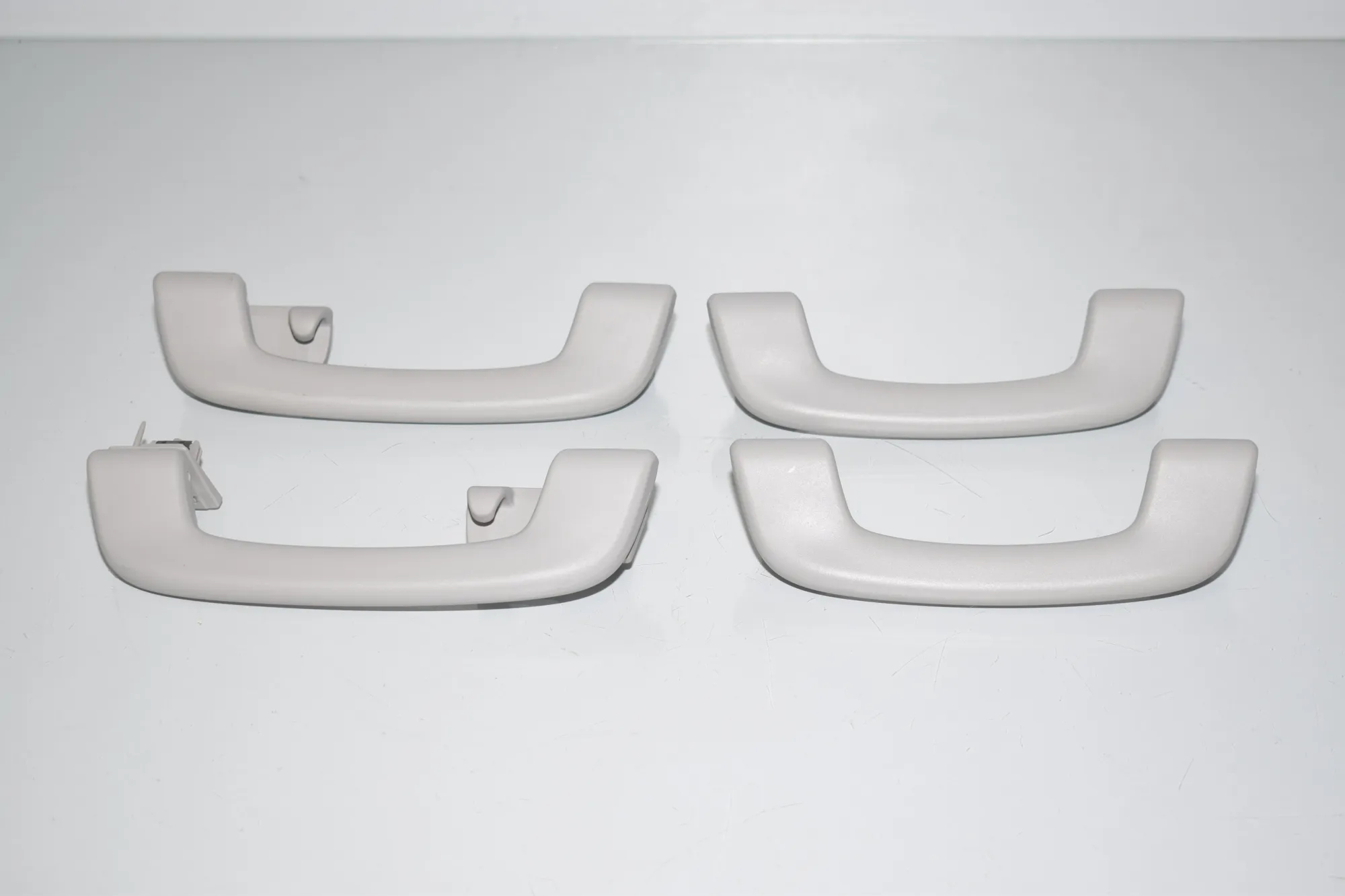 Interior Roof Handle Set – OEM 7378787 · BMW 2 Gran Tourer (F46) 218 d xDrive 2020 – 2