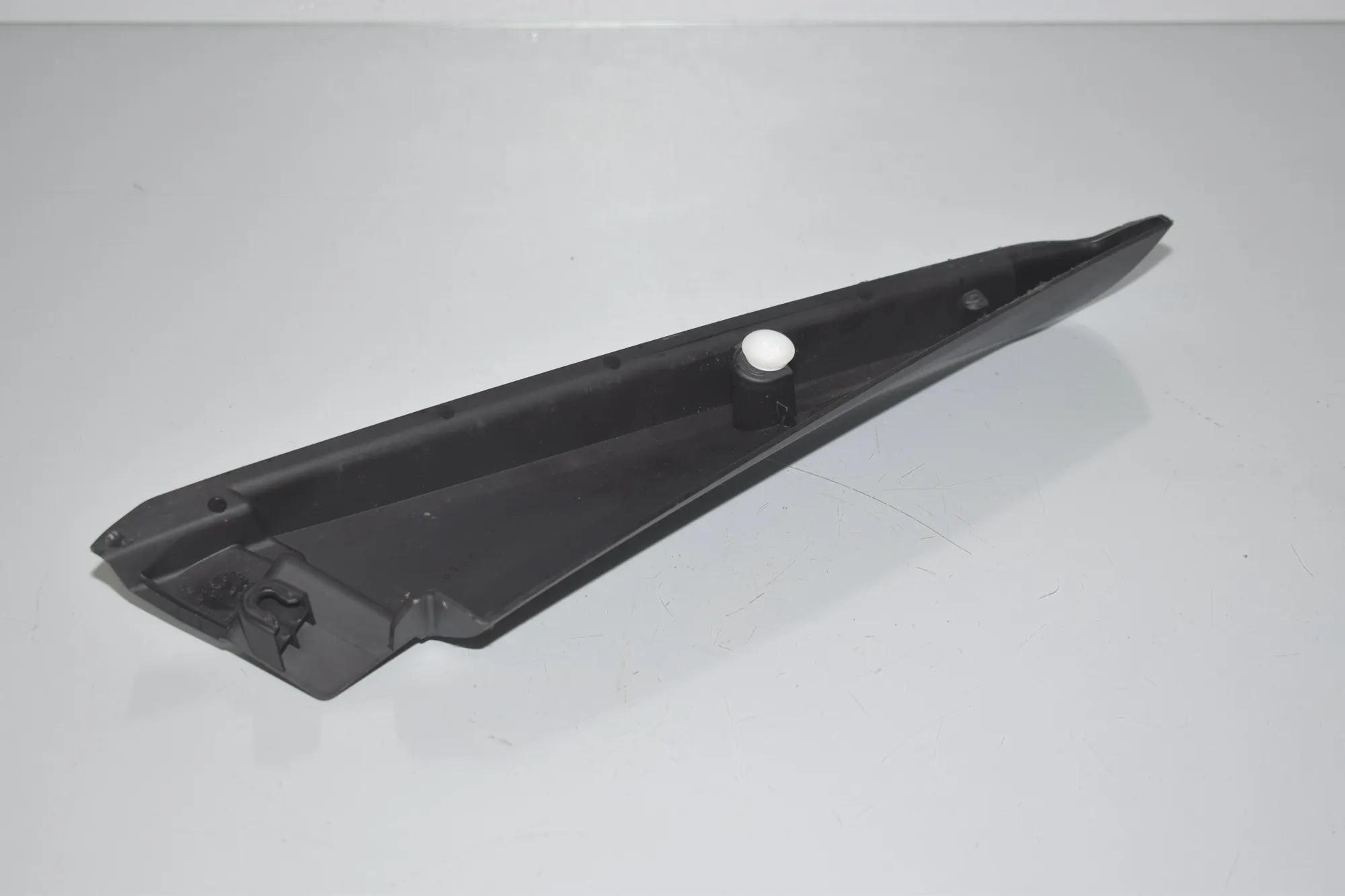 Front Left Door Panel Trim – OEM 7333895 · BMW 2 Gran Tourer (F46) 218 d xDrive 2020 – 4