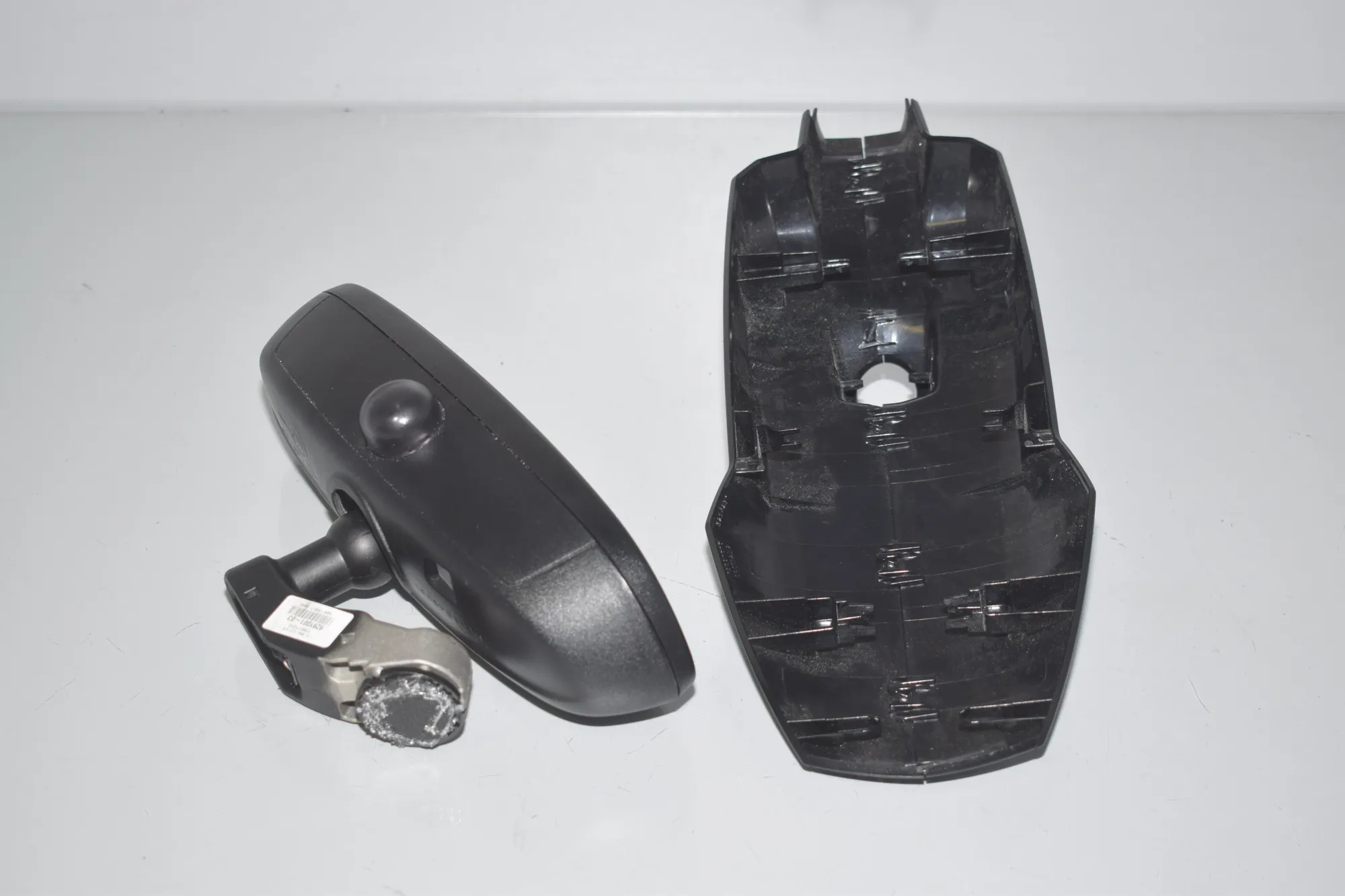 Interior Rear View Mirror – OEM 9291001 · BMW 2 Gran Tourer (F46) 218 d xDrive 2020 – 4