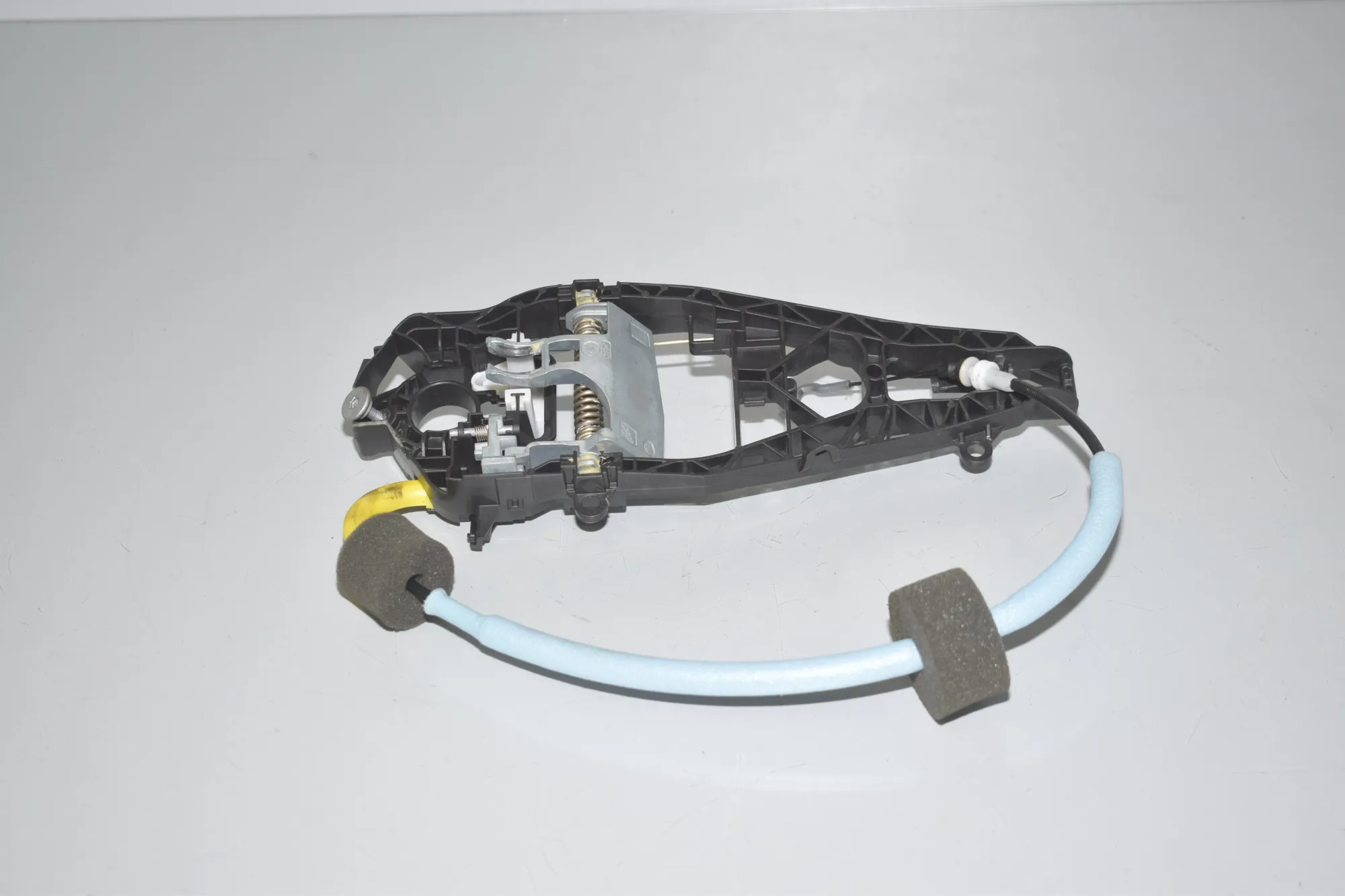 Rear Left Door Interior Handle Frame – OEM 7401209 · BMW 2 Gran Tourer (F46) 218 d xDrive 2020