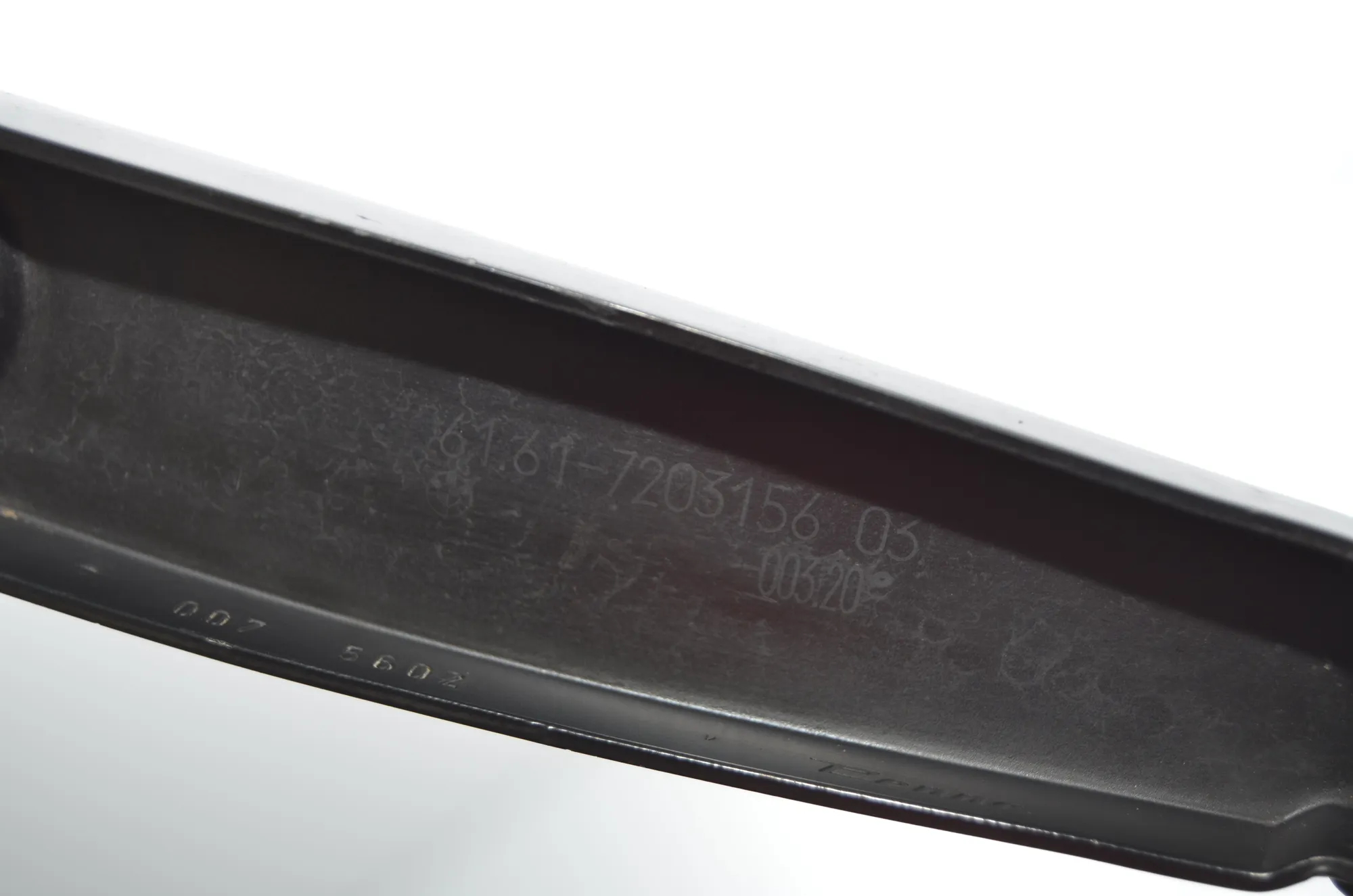 Front Wiper Arms – OEM 7203156 · BMW 5 (F10) 530 d 2010 – 5