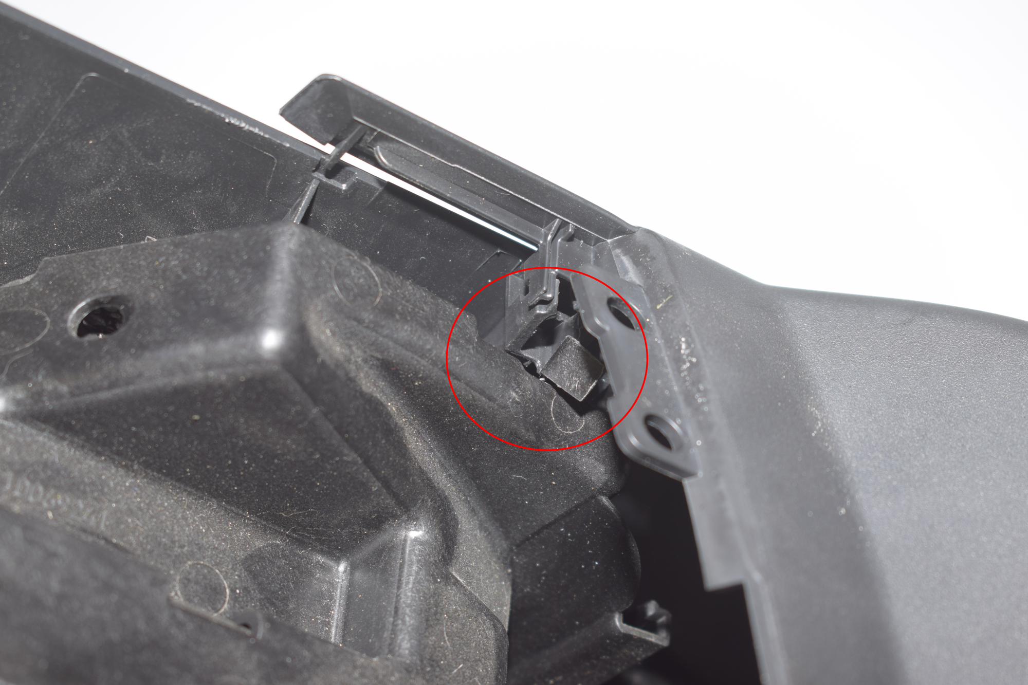 Steering Mechanism Trim – OEM 514568438860 · BMW 2 Gran Tourer (F46) 218 d xDrive 2020 – 2
