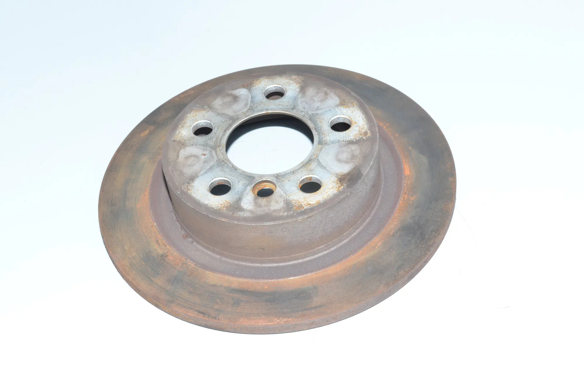 Rear Left Brake Disc – OEM 6864141 · BMW 2 Gran Tourer (F46) 218 d xDrive 2020 – 2