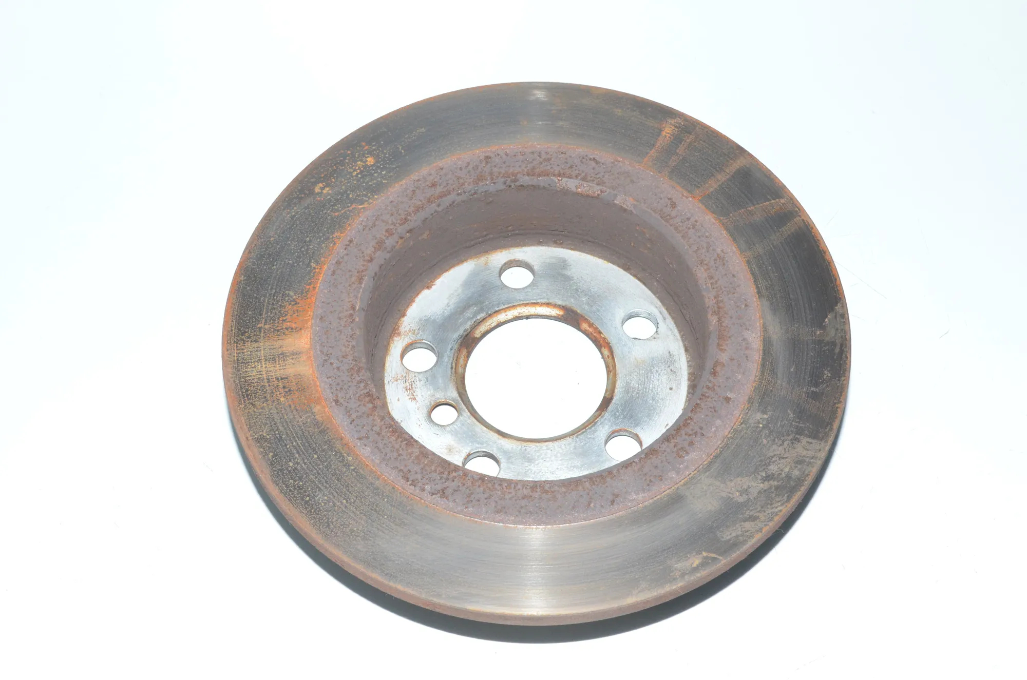 Rear Right Brake Disc – OEM 6864141 · BMW 2 Gran Tourer (F46) 218 d xDrive 2020 – 4