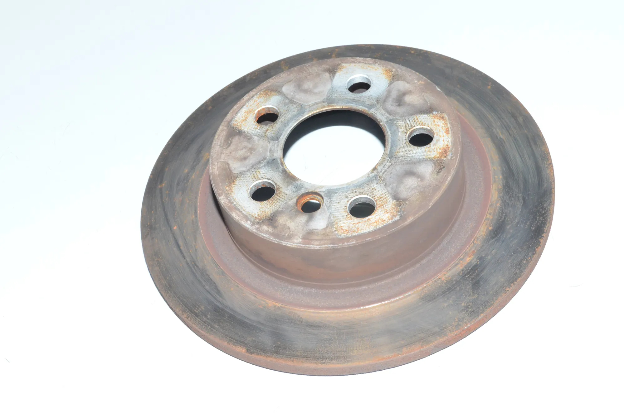 Rear Right Brake Disc – OEM 6864141 · BMW 2 Gran Tourer (F46) 218 d xDrive 2020 – 2