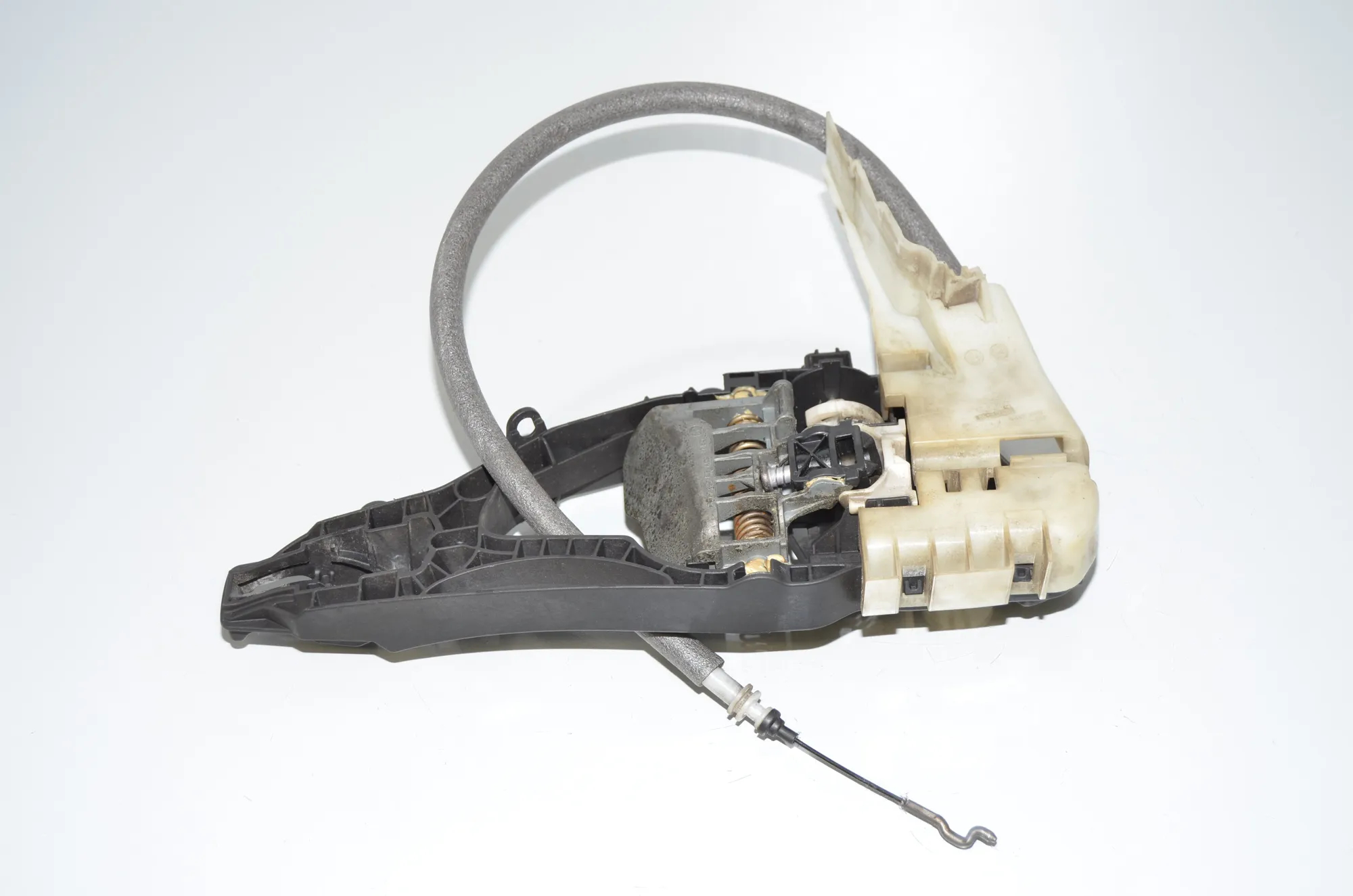Front Left Door Interior Handle Frame – OEM 7377241 · BMW 7 (G11, G12) 740 d, Ld xDrive 2016 – 4