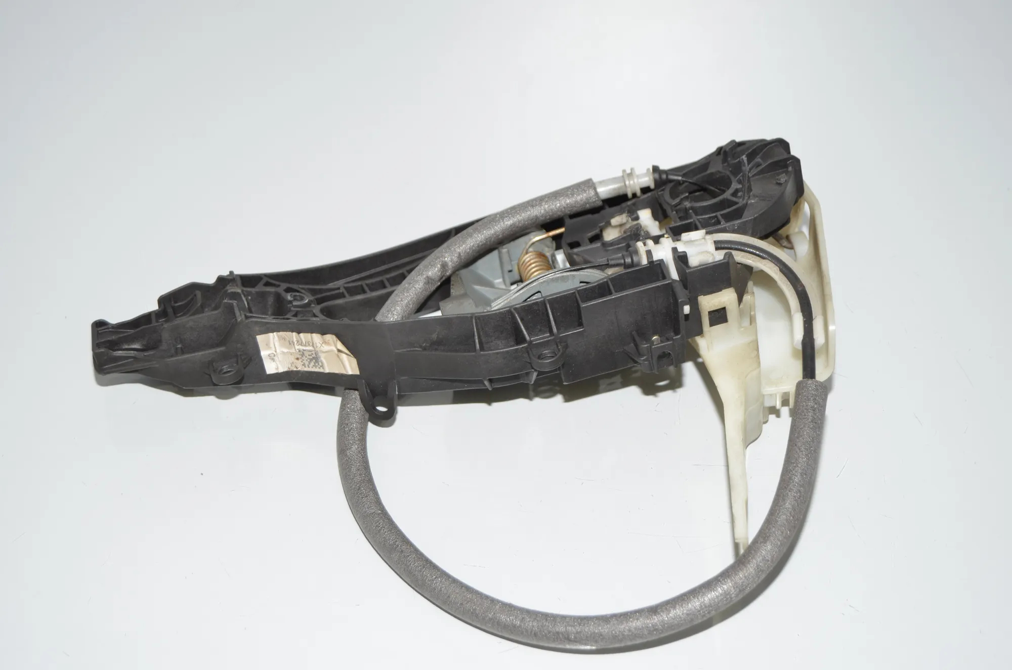 Front Left Door Interior Handle Frame – OEM 7377241 · BMW 7 (G11, G12) 740 d, Ld xDrive 2016 – 2