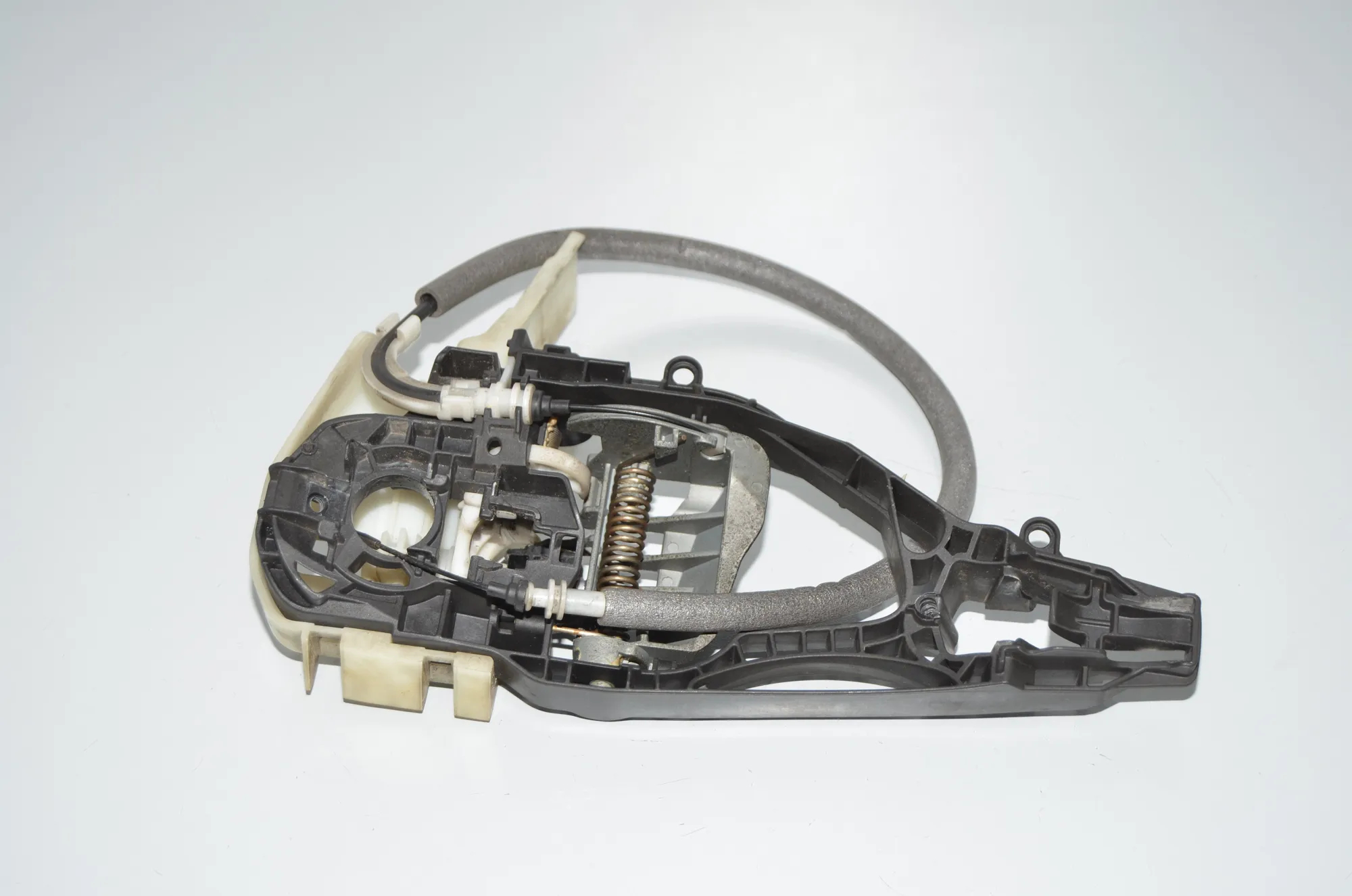 Front Left Door Interior Handle Frame – OEM 7377241 · BMW 7 (G11, G12) 740 d, Ld xDrive 2016 – 3