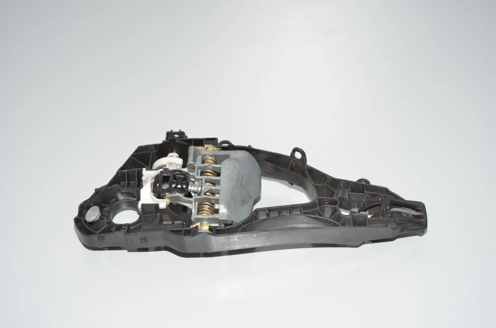 Rear Right Door Interior Handle Frame – OEM 7377242 · BMW 7 (G11, G12) 740 d, Ld xDrive 2016 – 3