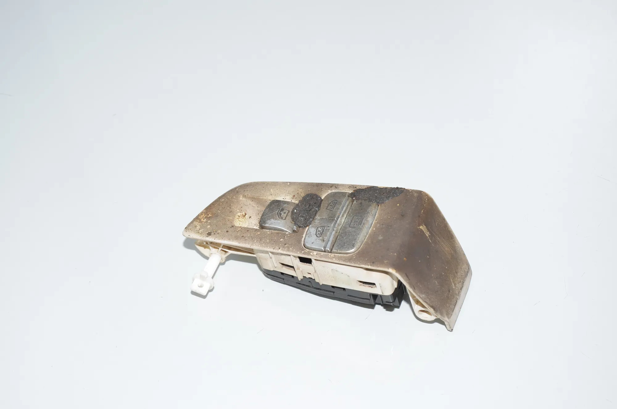 Rear Left Door Window Switch – OEM 9382504 · BMW 7 (G11, G12) 740 d, Ld xDrive 2016 – 2