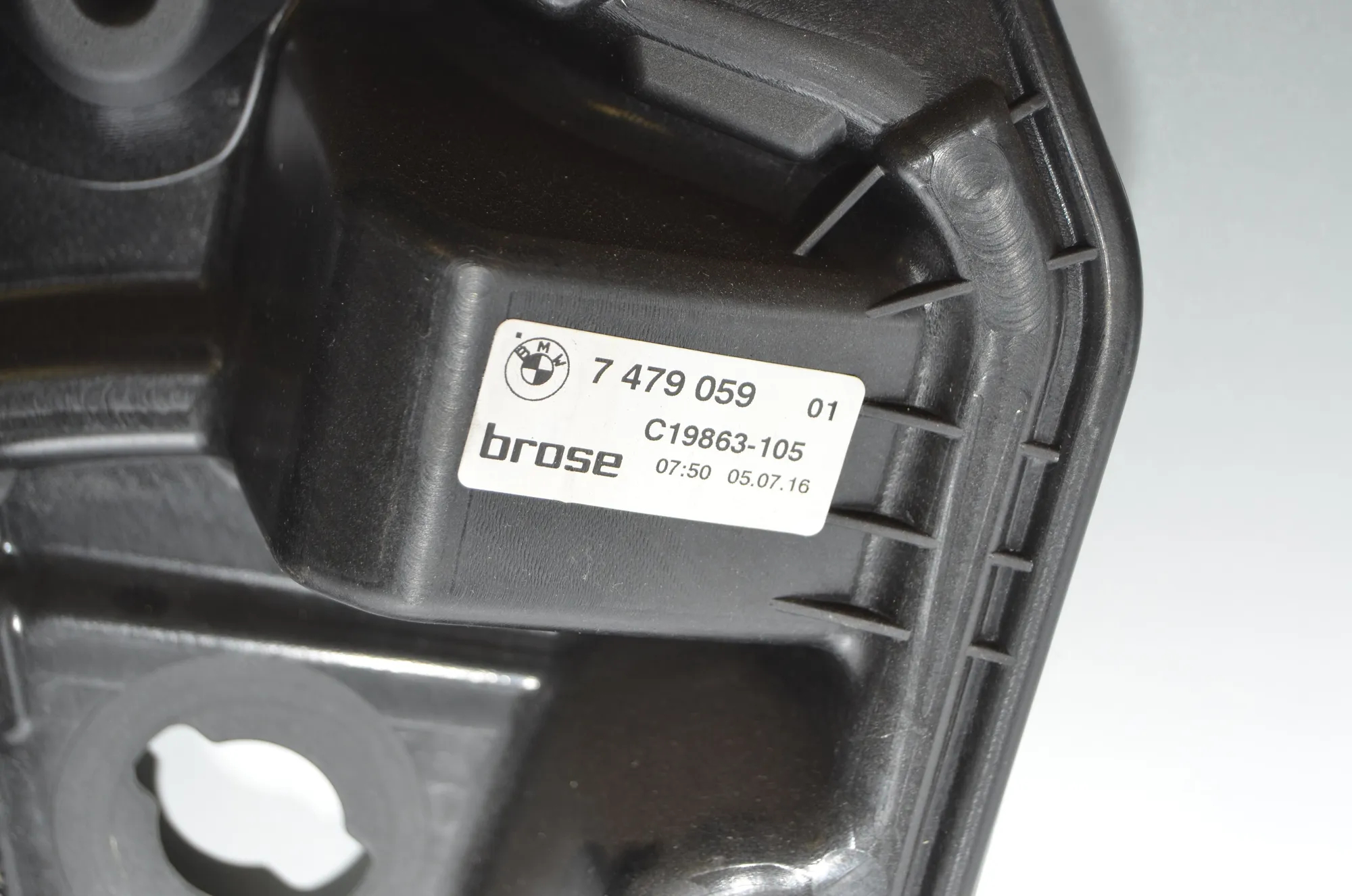 Front Left Door Window Regulator – OEM 7479059 · BMW 7 (G11, G12) 740 d, Ld xDrive 2016 – 5