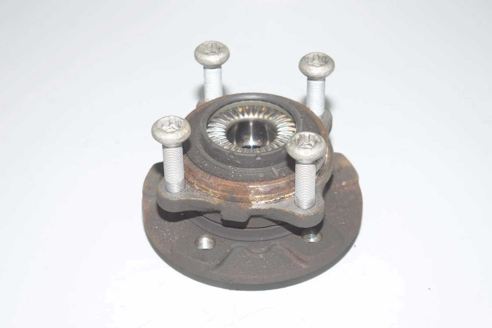 Front Left Wheel Bearing – OEM 6874443 · BMW 2 Gran Tourer (F46) 218 d xDrive 2020 – 4