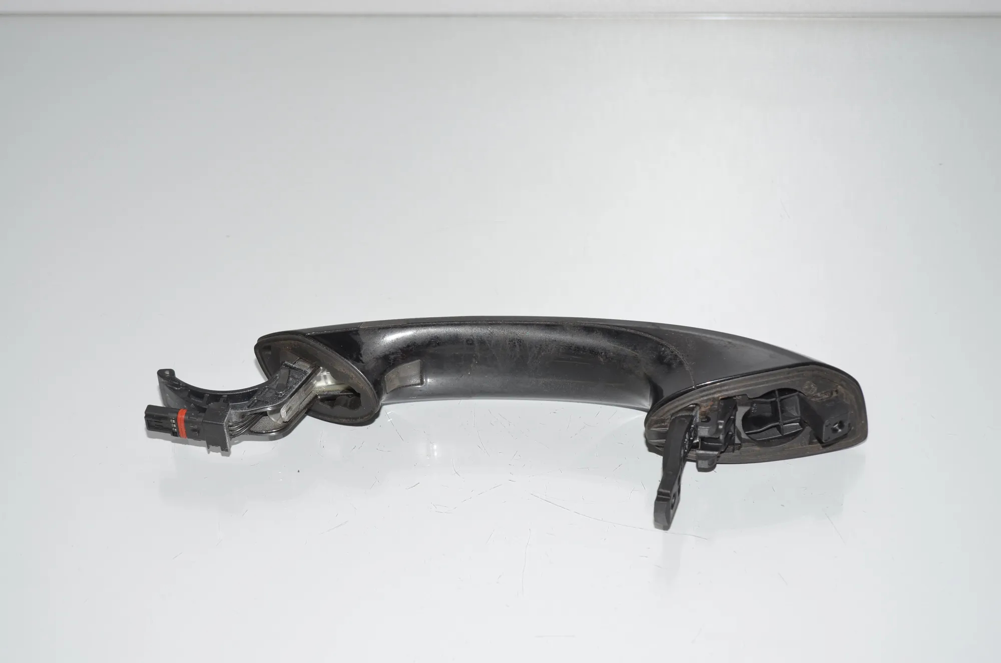 Rear Left Door Exterior Handle – OEM 7411029 · BMW 7 (G11, G12) 740 d, Ld xDrive 2016 – 3
