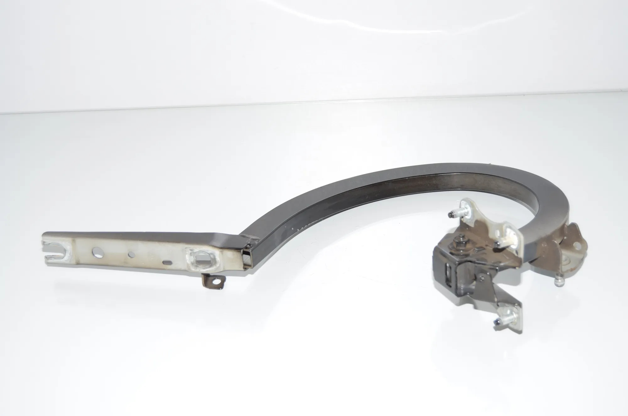 Right Side Bootlid Hinge – OEM 7357116 · BMW 7 (G11, G12) 740 d, Ld xDrive 2016 – 2