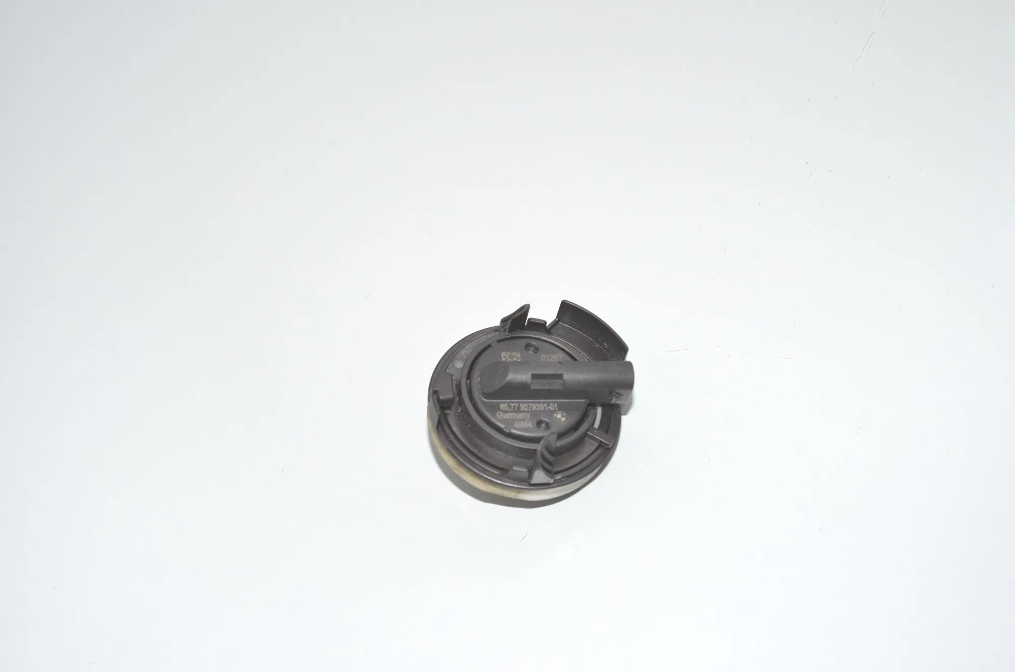 Front Right Impact Sensor – OEM 9279391 · BMW 7 (G11, G12) 740 d, Ld xDrive 2016 – 2