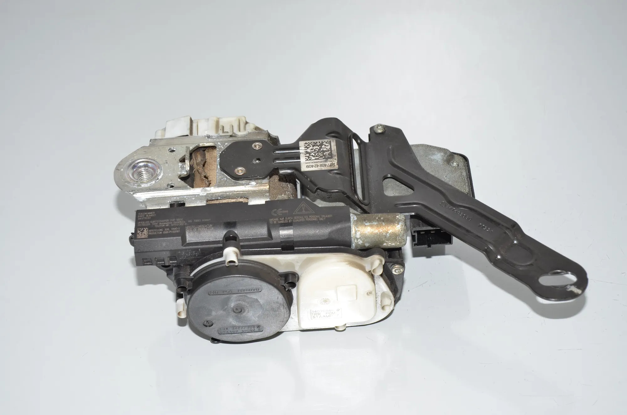 Front Right Seatbelt – OEM 7402424 · BMW 7 (G11, G12) 740 d, Ld xDrive 2016 – 3