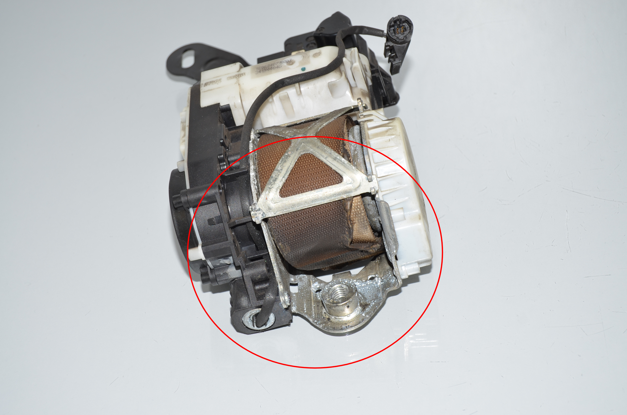 Front Right Seatbelt – OEM 7402424 · BMW 7 (G11, G12) 740 d, Ld xDrive 2016 – 7