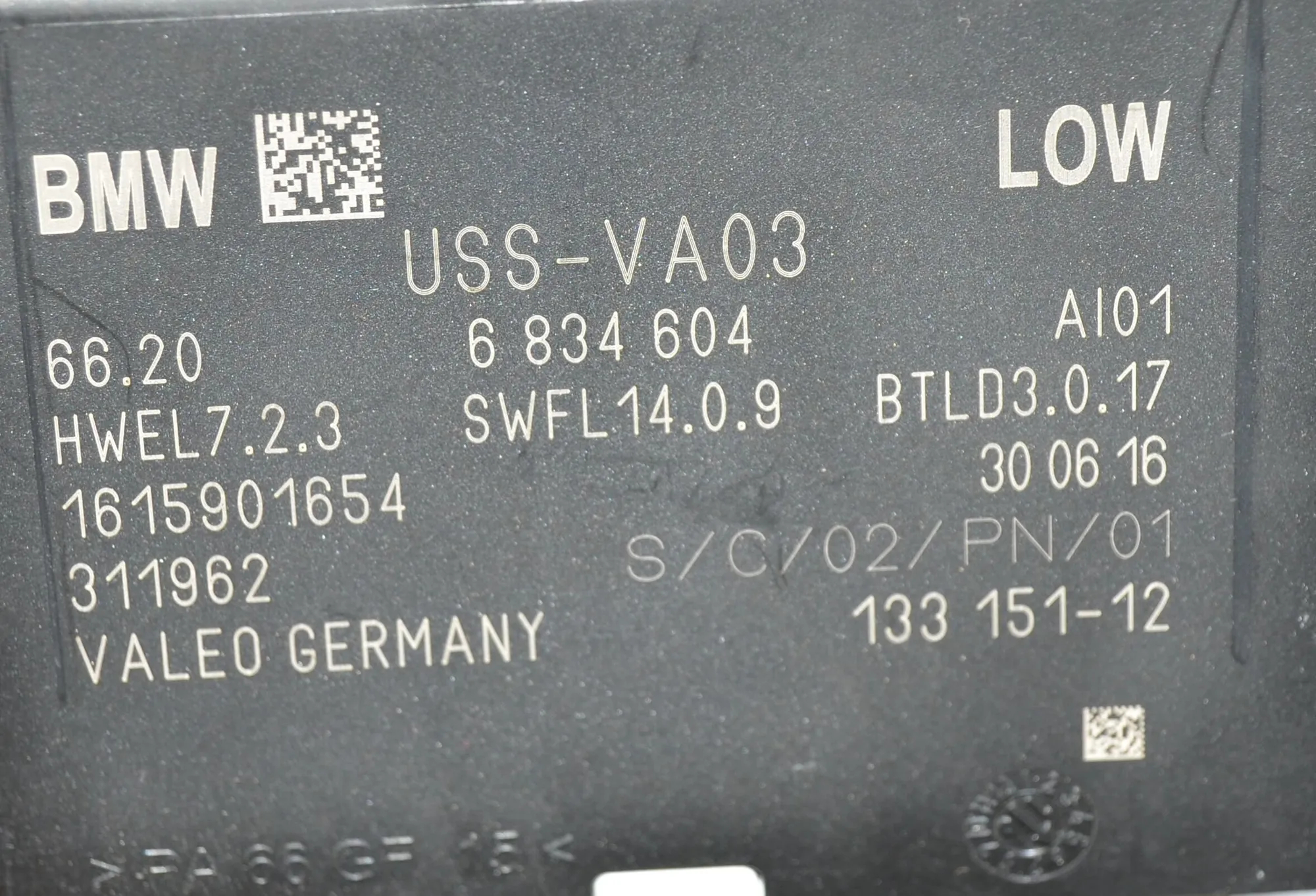PDC Parking Sensor Control Unit – OEM 6834604 · BMW 7 (G11, G12) 740 d, Ld xDrive 2016 – 4
