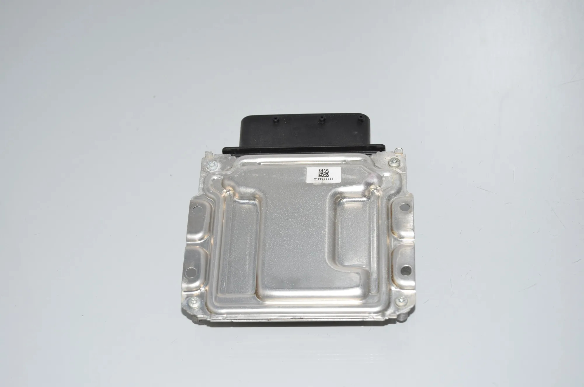 AdBlue Control Unit – OEM 0281032793 · BMW 7 (G11, G12) 740 d, Ld xDrive 2016 – 2