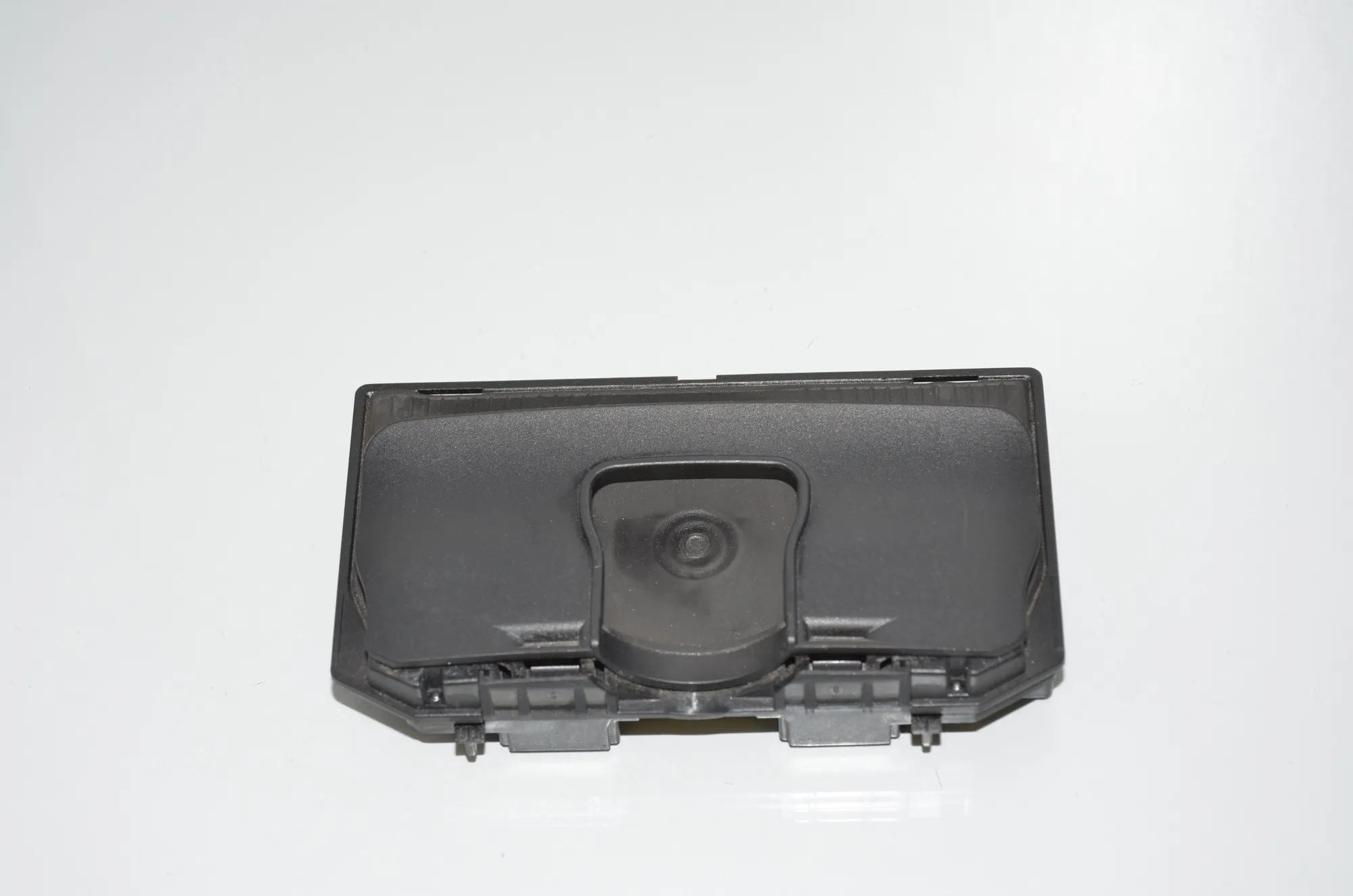 Wireless Charging Station – OEM 6832604 · BMW 7 (G11, G12) 740 d, Ld xDrive 2016 – 2