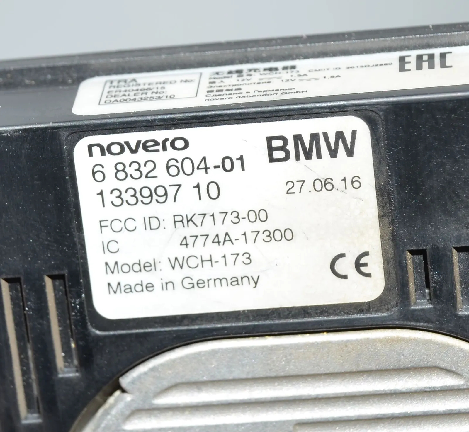 Wireless Charging Station – OEM 6832604 · BMW 7 (G11, G12) 740 d, Ld xDrive 2016 – 6