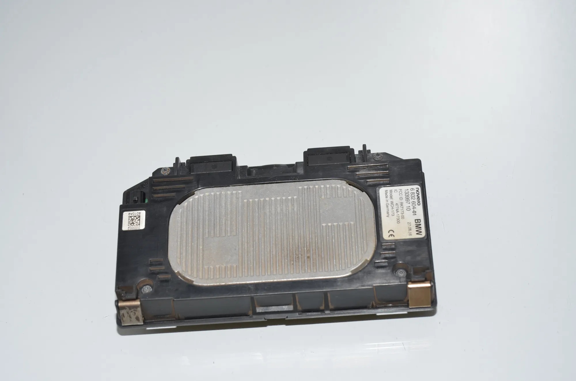 Wireless Charging Station – OEM 6832604 · BMW 7 (G11, G12) 740 d, Ld xDrive 2016 – 3