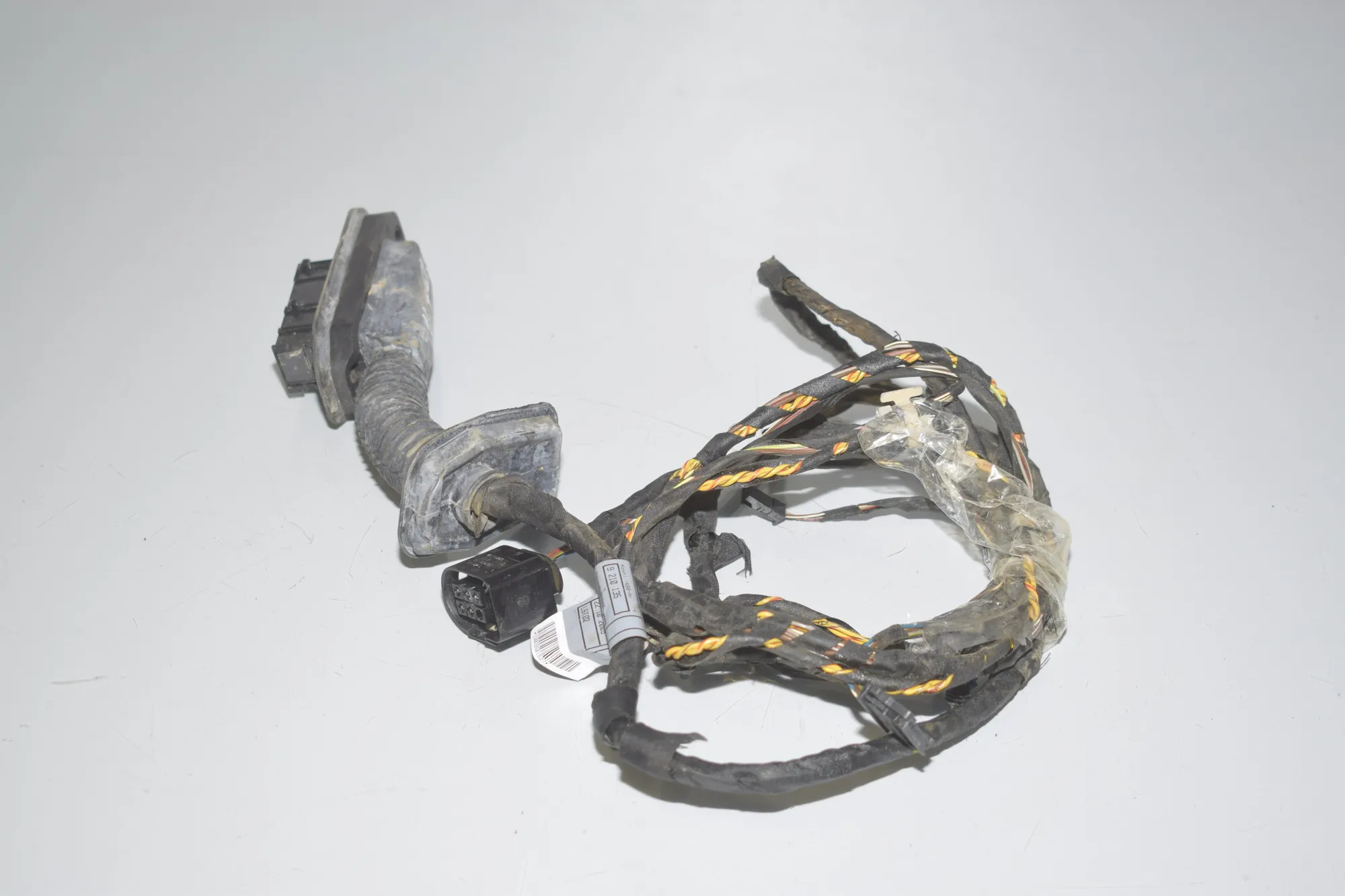 Rear Left Door Wiring – OEM 6113916924 · BMW 5 Gran Turismo (F07) 530 d 2009