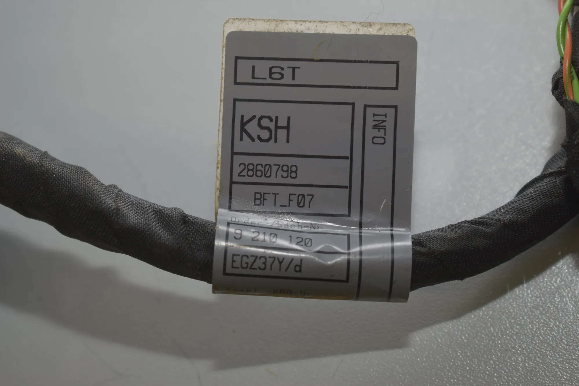 Front Left Door Wiring – OEM 9169241 · BMW 5 Gran Turismo (F07) 530 d 2009 – 4