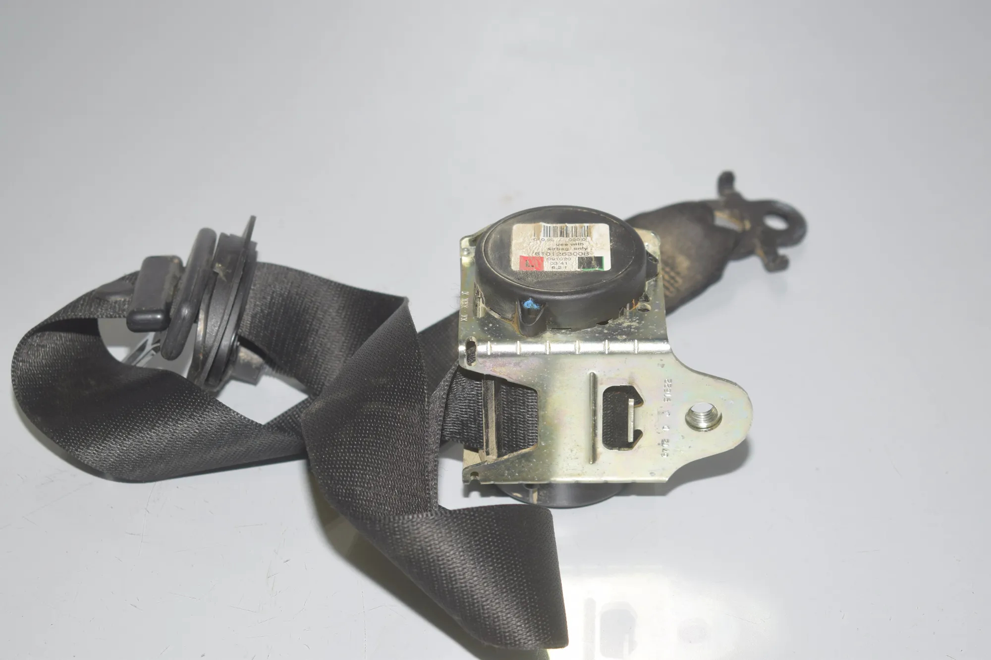Front Left Seatbelt – OEM 7233485 · BMW 5 Gran Turismo (F07) 530 d 2009 – 2