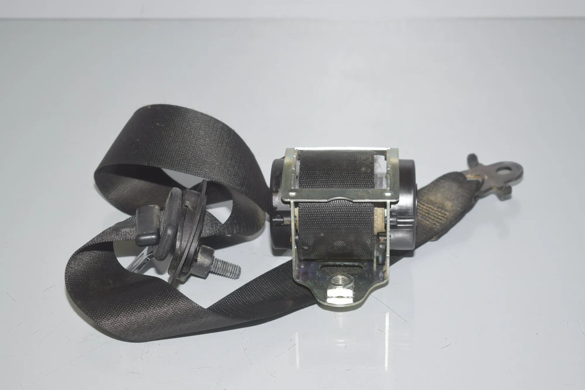 Front Left Seatbelt – OEM 7233485 · BMW 5 Gran Turismo (F07) 530 d 2009