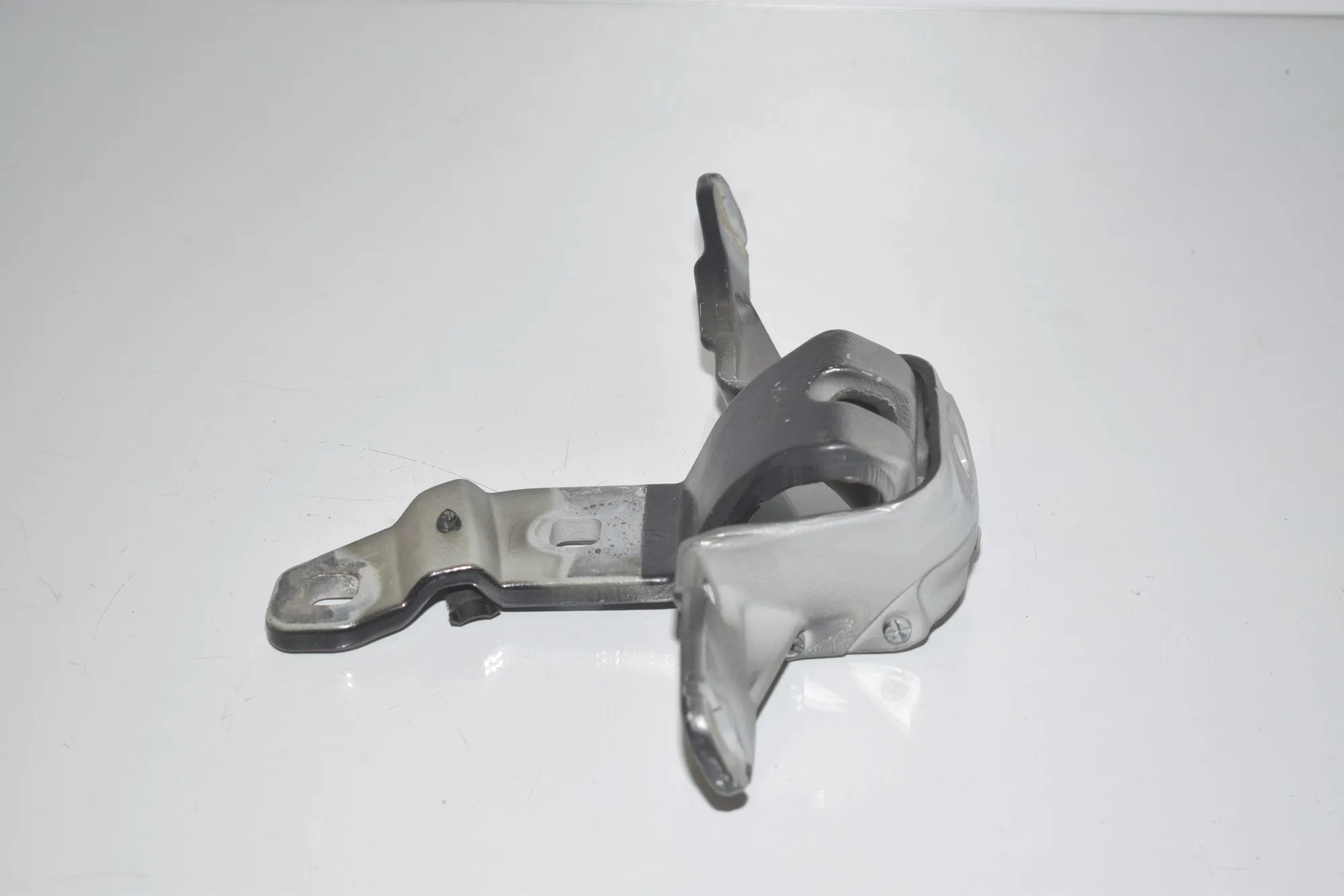Right Side Bootlid Hinge – OEM 7800534 · BMW 5 Gran Turismo (F07) 530 d 2009 – 3