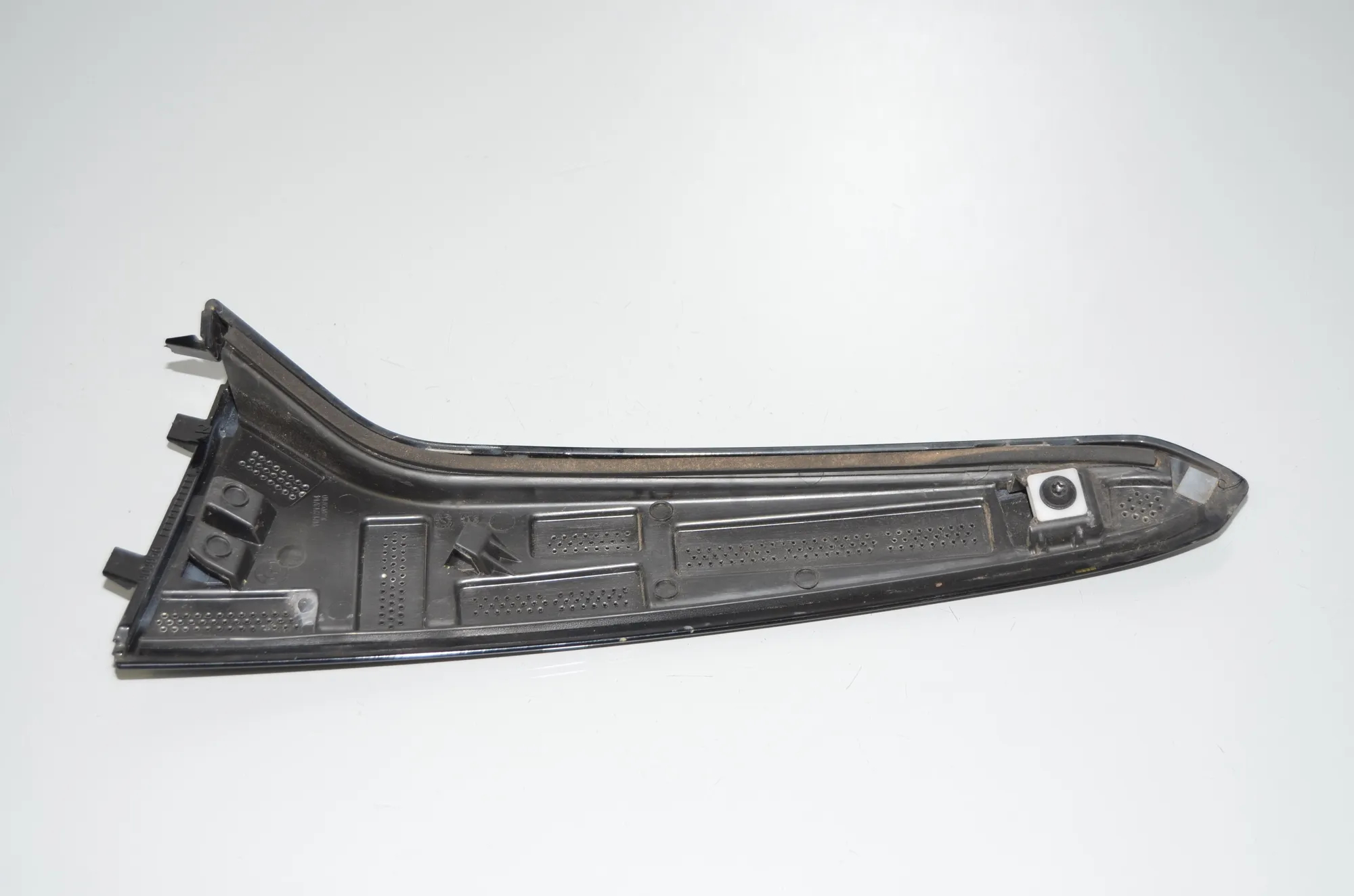 Other Trim Parts – OEM 7364776 · BMW 2 Gran Tourer (F46) 218 d xDrive 2020 – 4