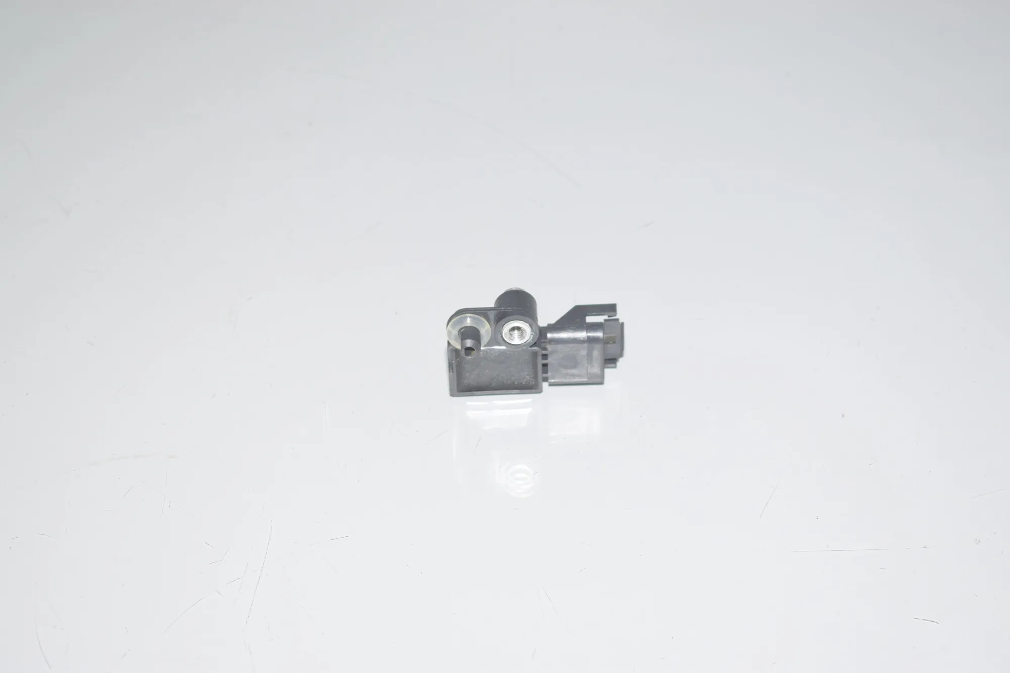 Right Side Impact Sensor – OEM 9159311 · BMW 5 Gran Turismo (F07) 530 d 2009 – 2