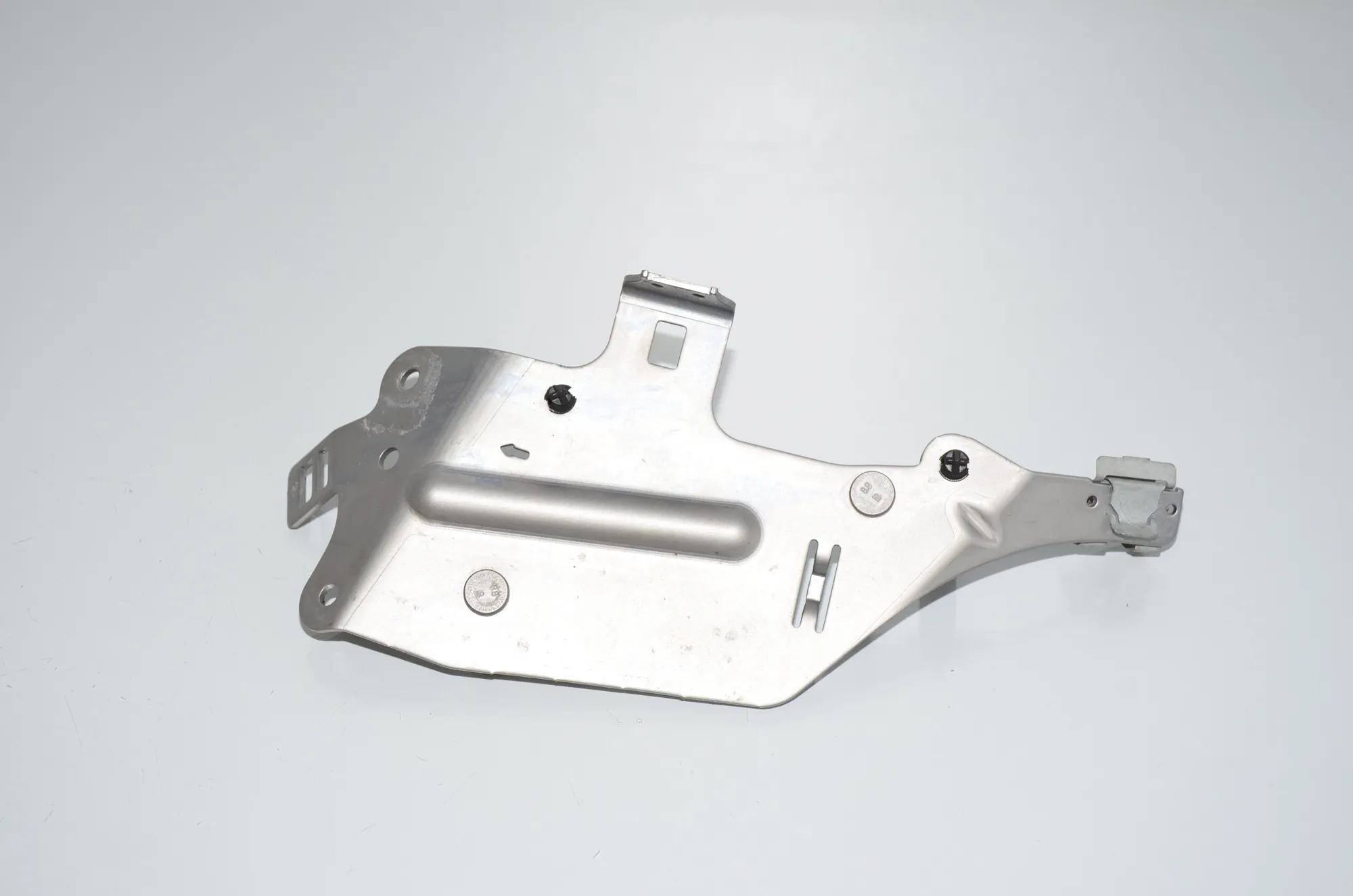 Bracket – OEM 8587806 · BMW 2 Gran Tourer (F46) 218 d xDrive 2020 – 4
