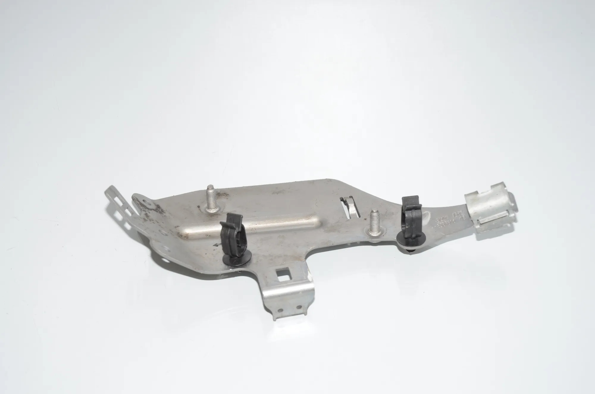 Bracket – OEM 8587806 · BMW 2 Gran Tourer (F46) 218 d xDrive 2020