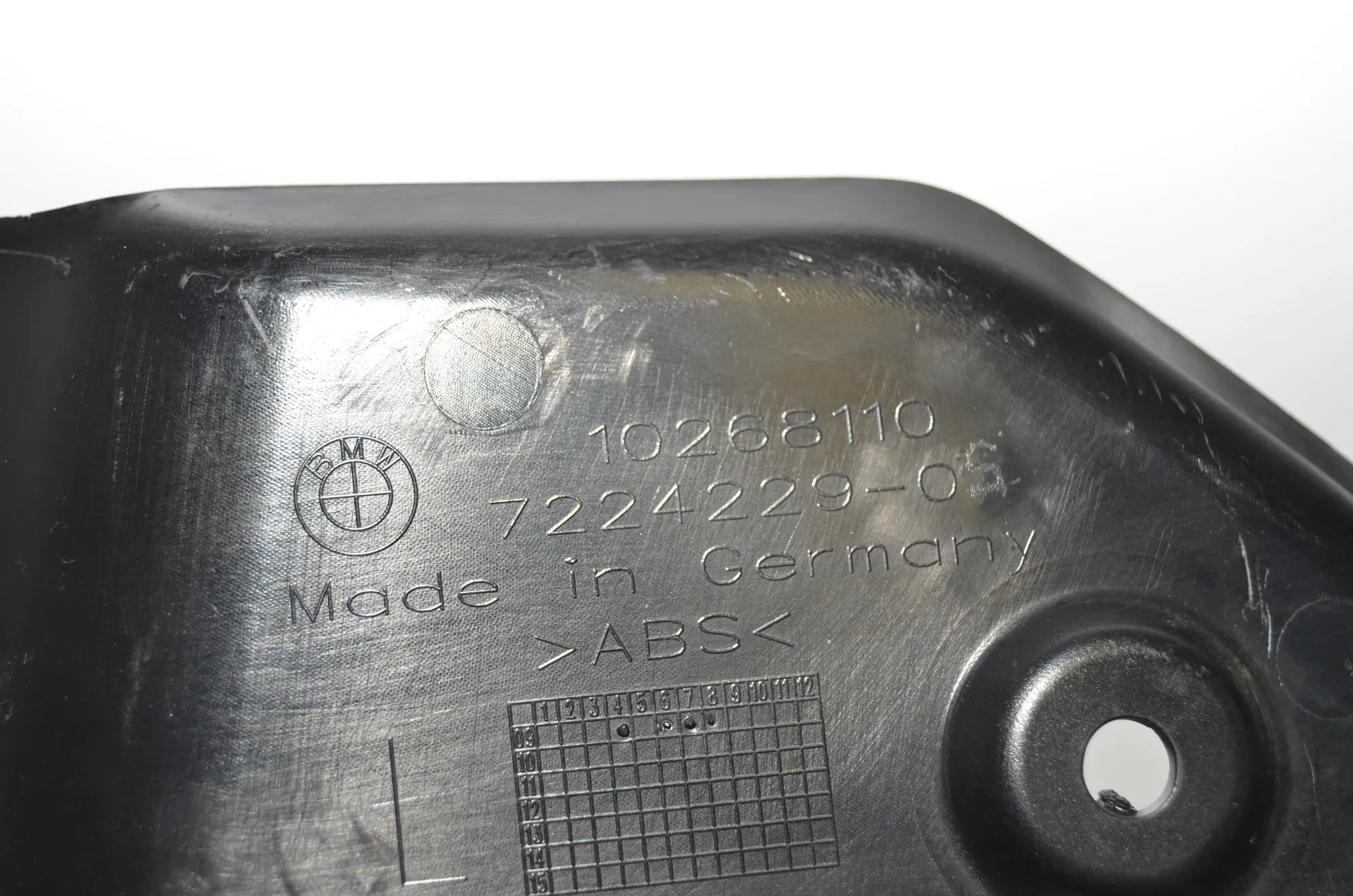 Trunk Boot Trim – OEM 51497201660 · BMW 5 Gran Turismo (F07) 530 d 2009 – 10