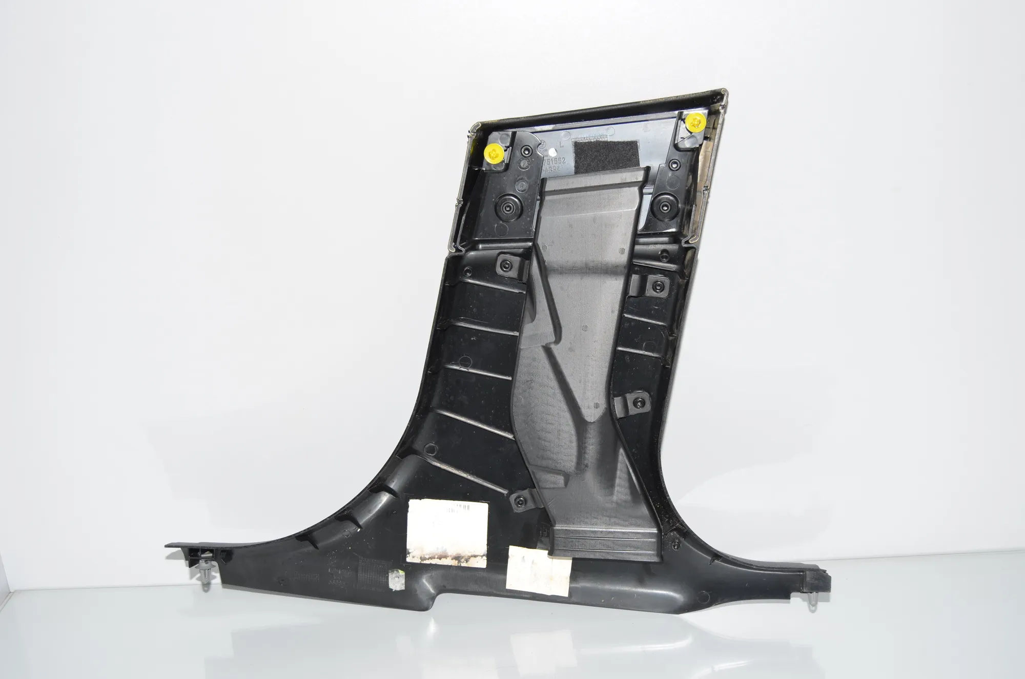 Left Side B Pillar Trim – OEM 1751550 · BMW 5 Gran Turismo (F07) 530 d 2009 – 3