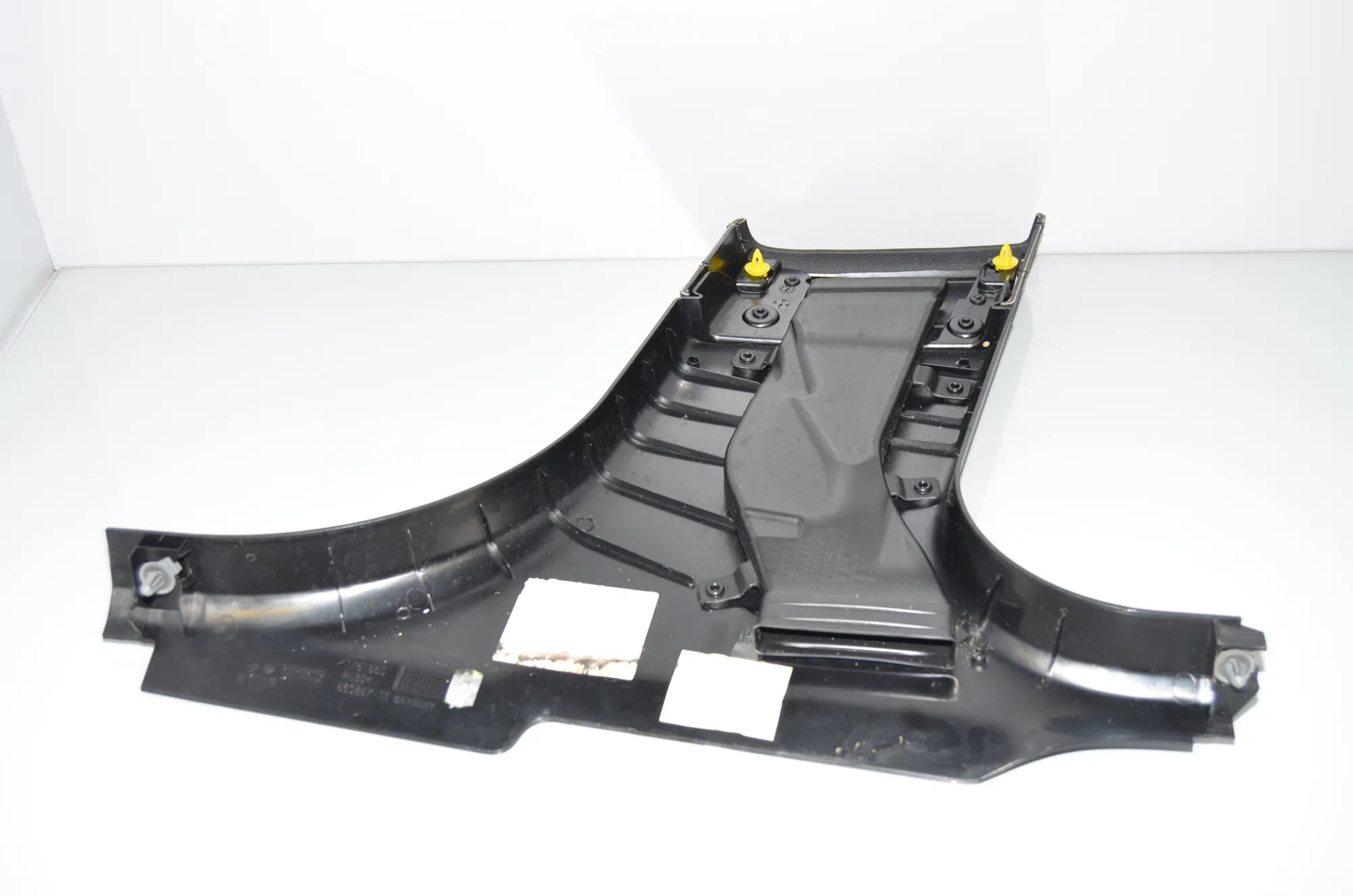 Left Side B Pillar Trim – OEM 1751550 · BMW 5 Gran Turismo (F07) 530 d 2009 – 4