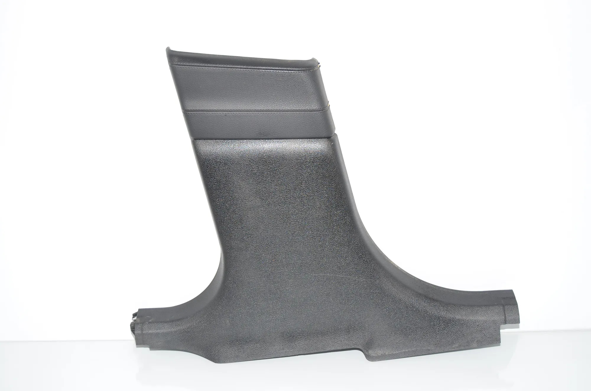 Left Side B Pillar Trim – OEM 1751550 · BMW 5 Gran Turismo (F07) 530 d 2009