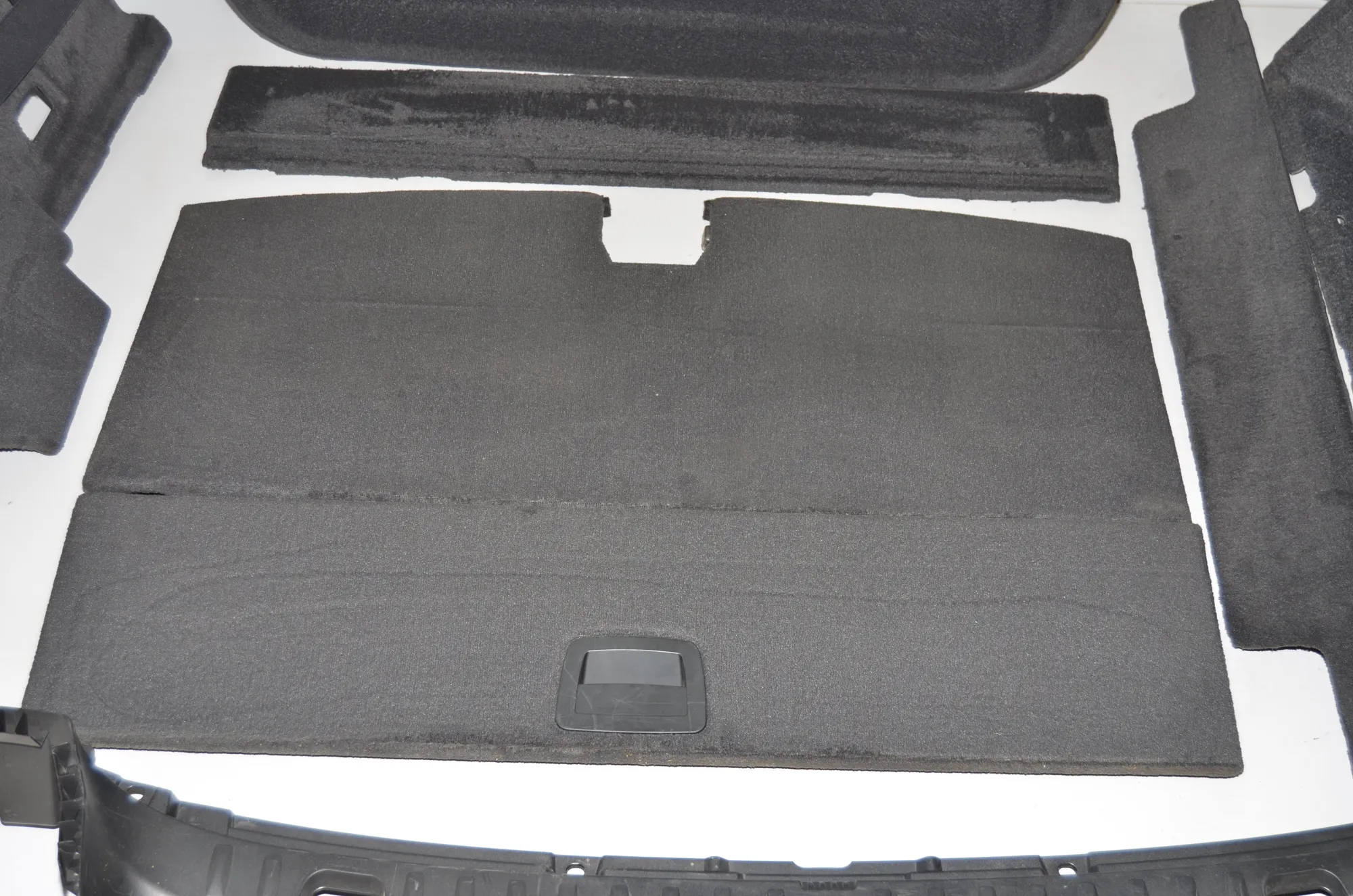 Trunk Trim Kit – OEM 9164449 · BMW 5 Gran Turismo (F07) 530 d 2009 – 4