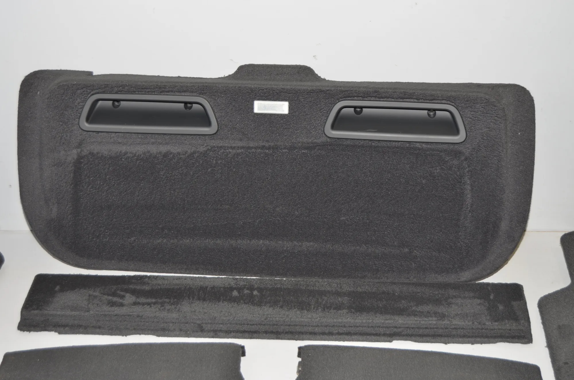 Trunk Trim Kit – OEM 9164449 · BMW 5 Gran Turismo (F07) 530 d 2009 – 3