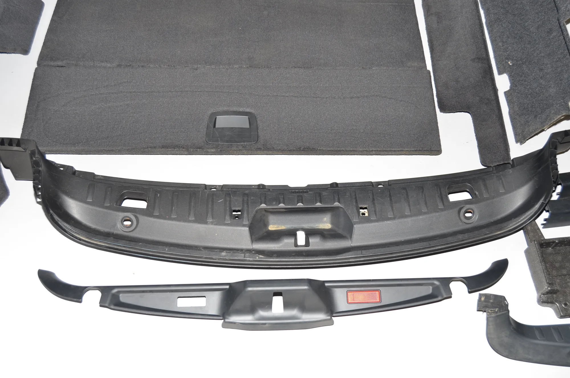Trunk Trim Kit – OEM 9164449 · BMW 5 Gran Turismo (F07) 530 d 2009 – 5