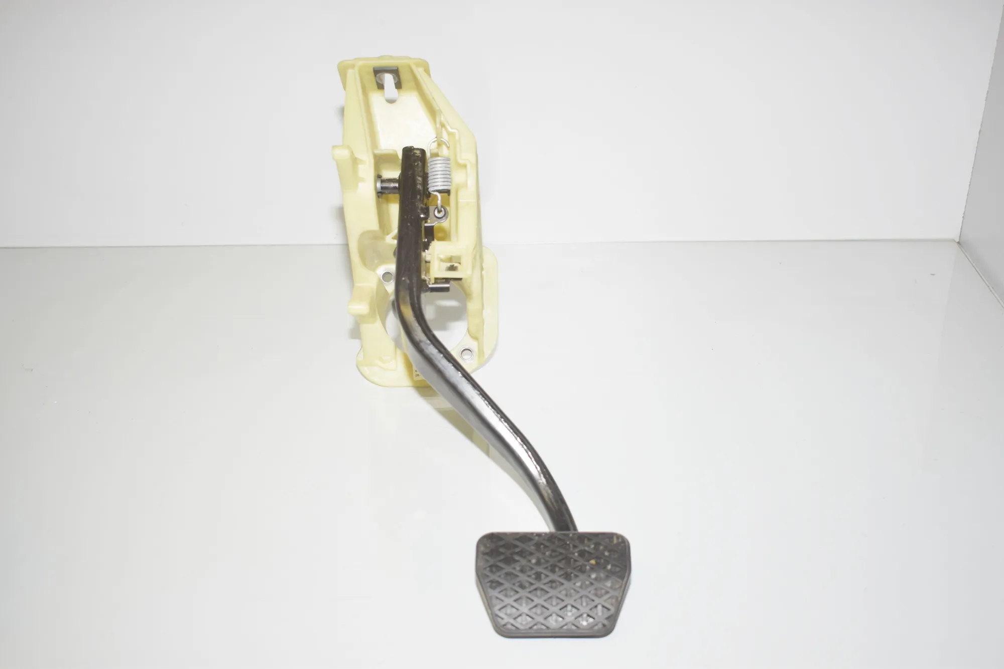 Brake Pedal – OEM 6775368 · BMW 5 Gran Turismo (F07) 530 d 2009