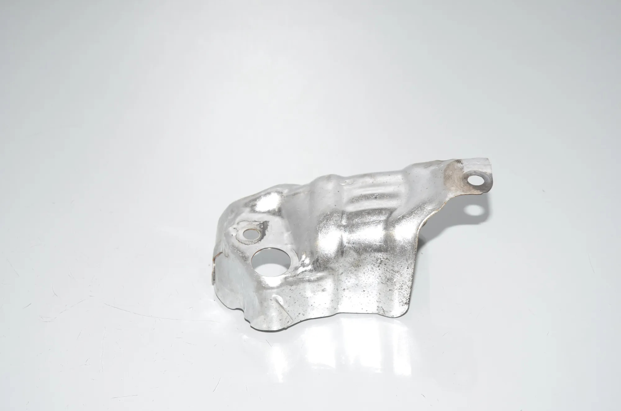 Heat Protection – OEM 8585809 · BMW 2 Gran Tourer (F46) 218 d xDrive 2020 – 2