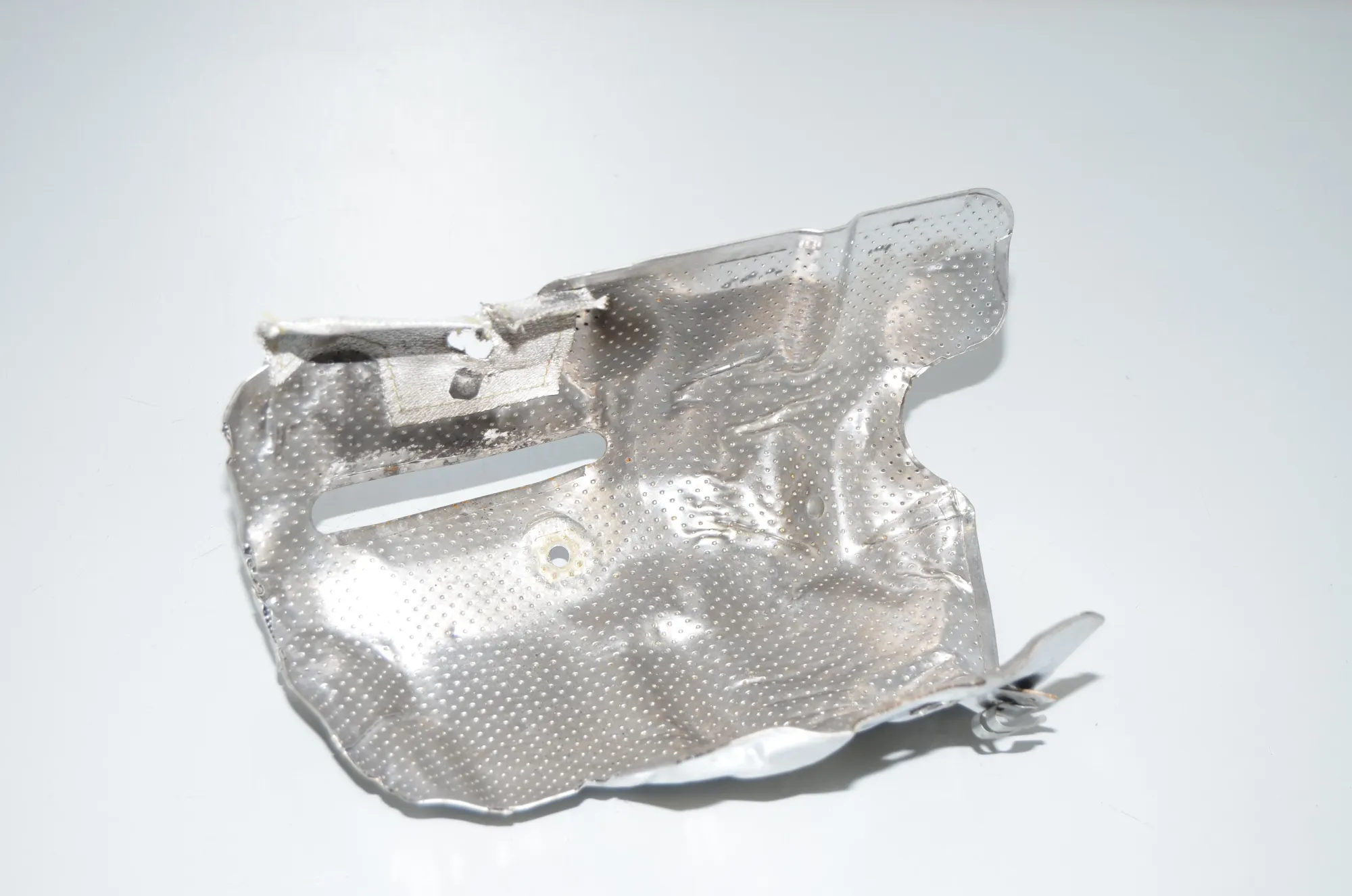 Heat Protection – OEM 8585807 · BMW 2 Gran Tourer (F46) 218 d xDrive 2020 – 4