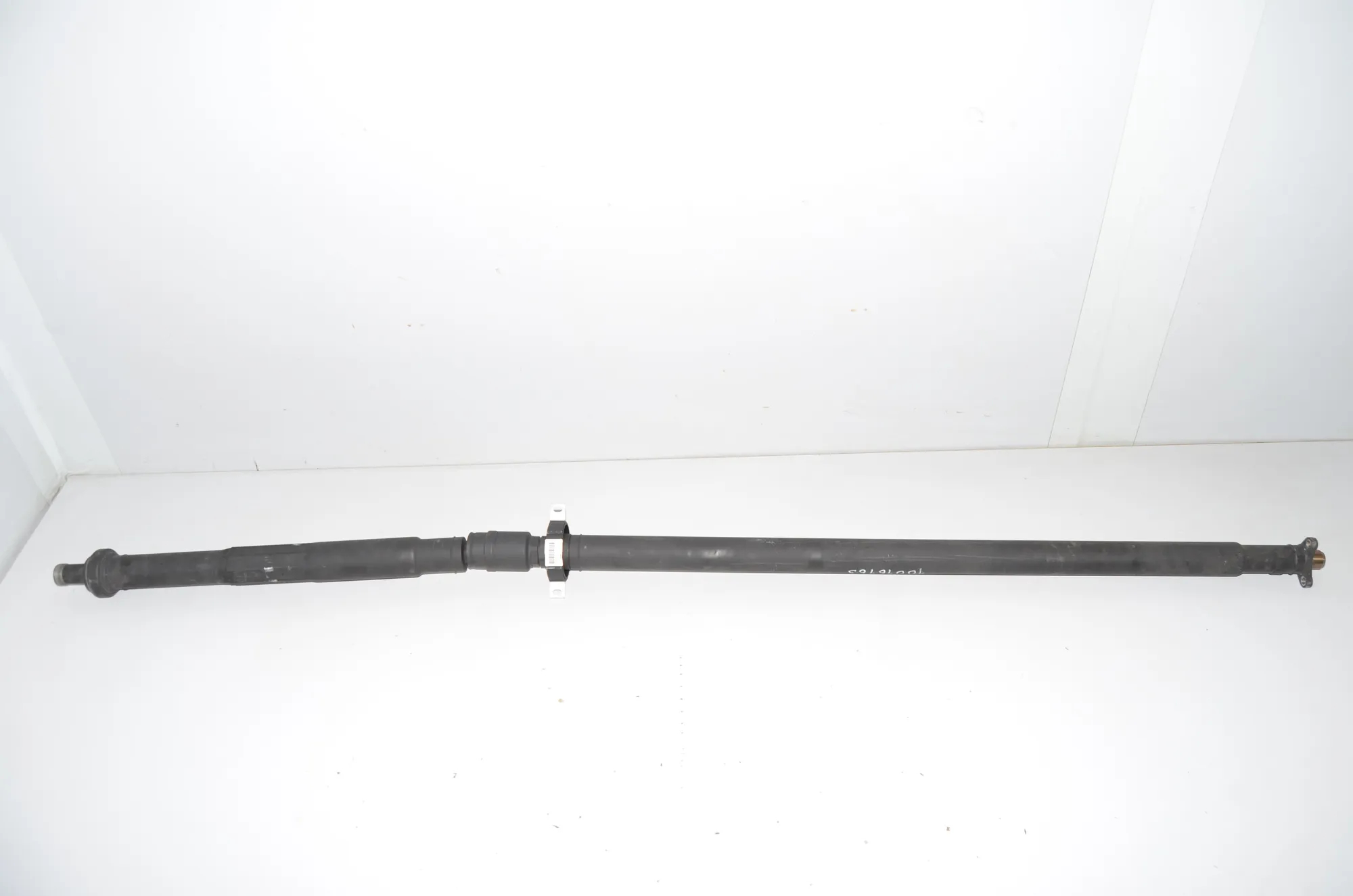 Propshaft Cardan – OEM 8610676 · BMW 2 Gran Tourer (F46) 218 d xDrive 2020 – 2