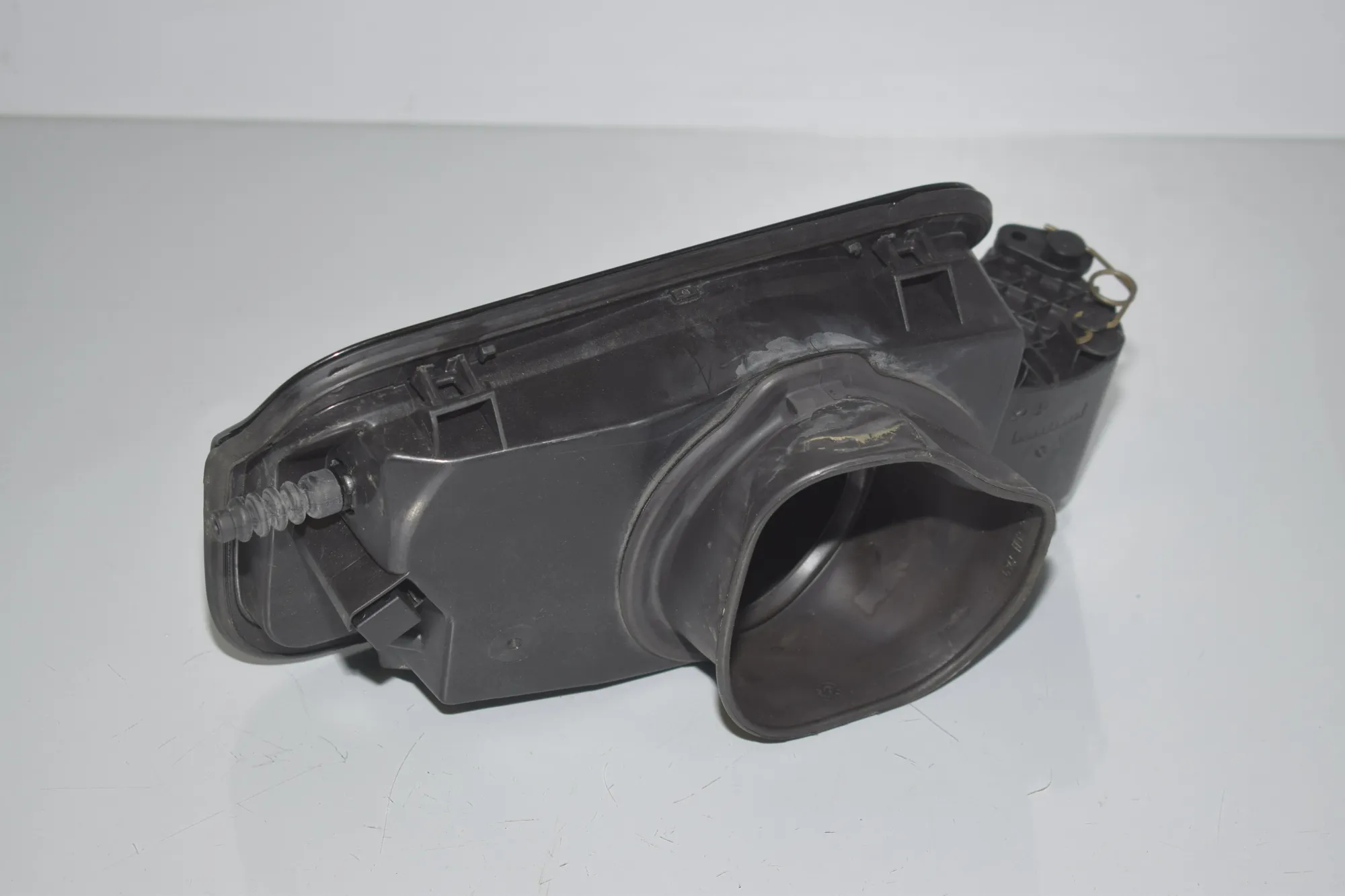 Fuel Tank Flap Cap – OEM 7201690 · BMW 5 Gran Turismo (F07) 530 d 2009 – 2